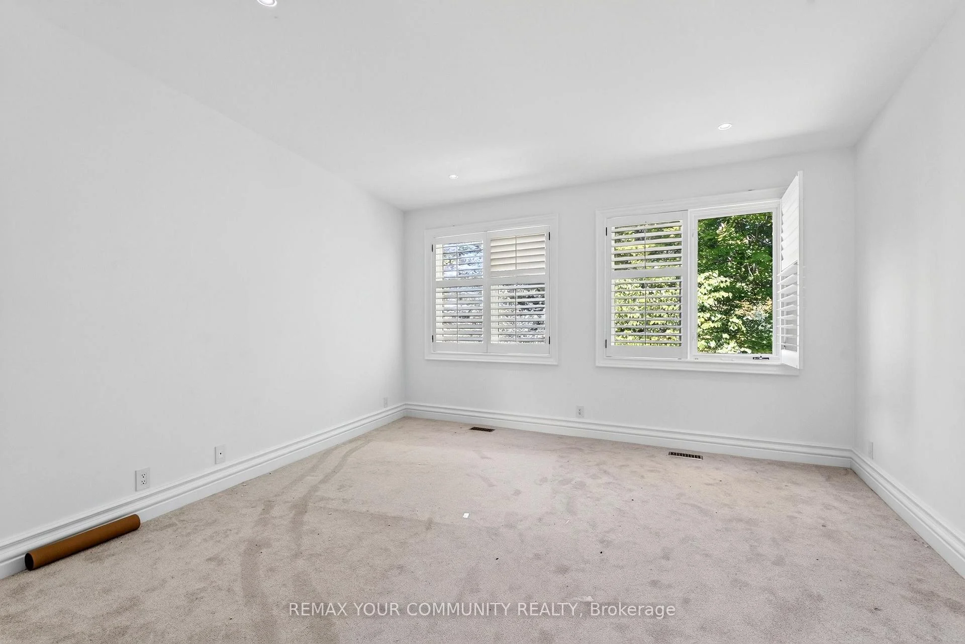 Photo 56 of 76 Silver Fox Place, Vaughan, Rural Vaughan — HOMEH