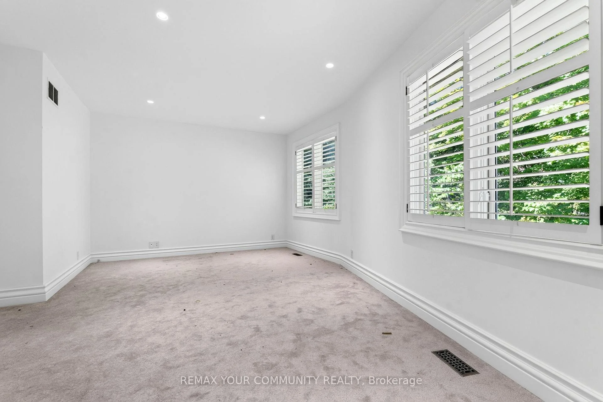 Photo 58 of 76 Silver Fox Place, Vaughan, Rural Vaughan — HOMEH