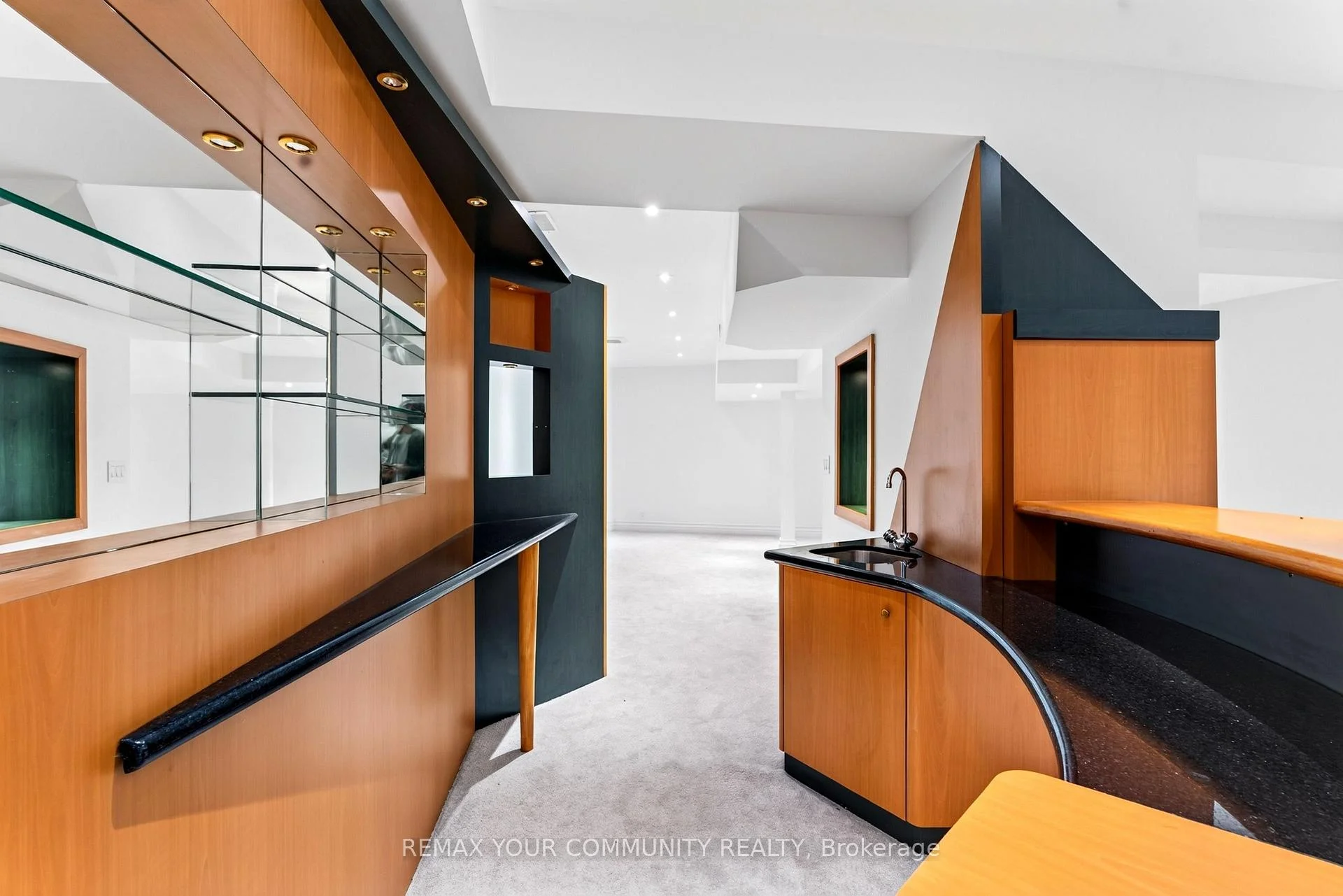 Photo 64 of 76 Silver Fox Place, Vaughan, Rural Vaughan — HOMEH