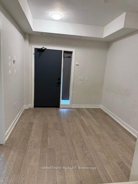 Photo 2 of Unit 122, 1070 Douglas McCurdy Common, Mississauga, Port Credit — HOMEH