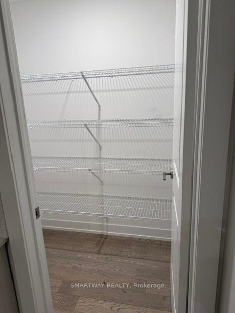 Photo 5 of Unit 122, 1070 Douglas McCurdy Common, Mississauga, Port Credit — HOMEH