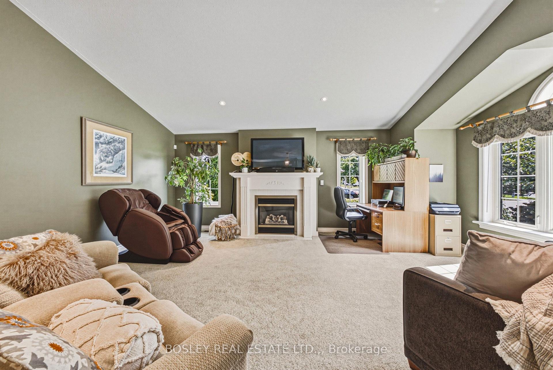 Photo 7 of 4011 Azalea Crescent, Lincoln, Lincoln-Jordan/Vineland — HOMEH