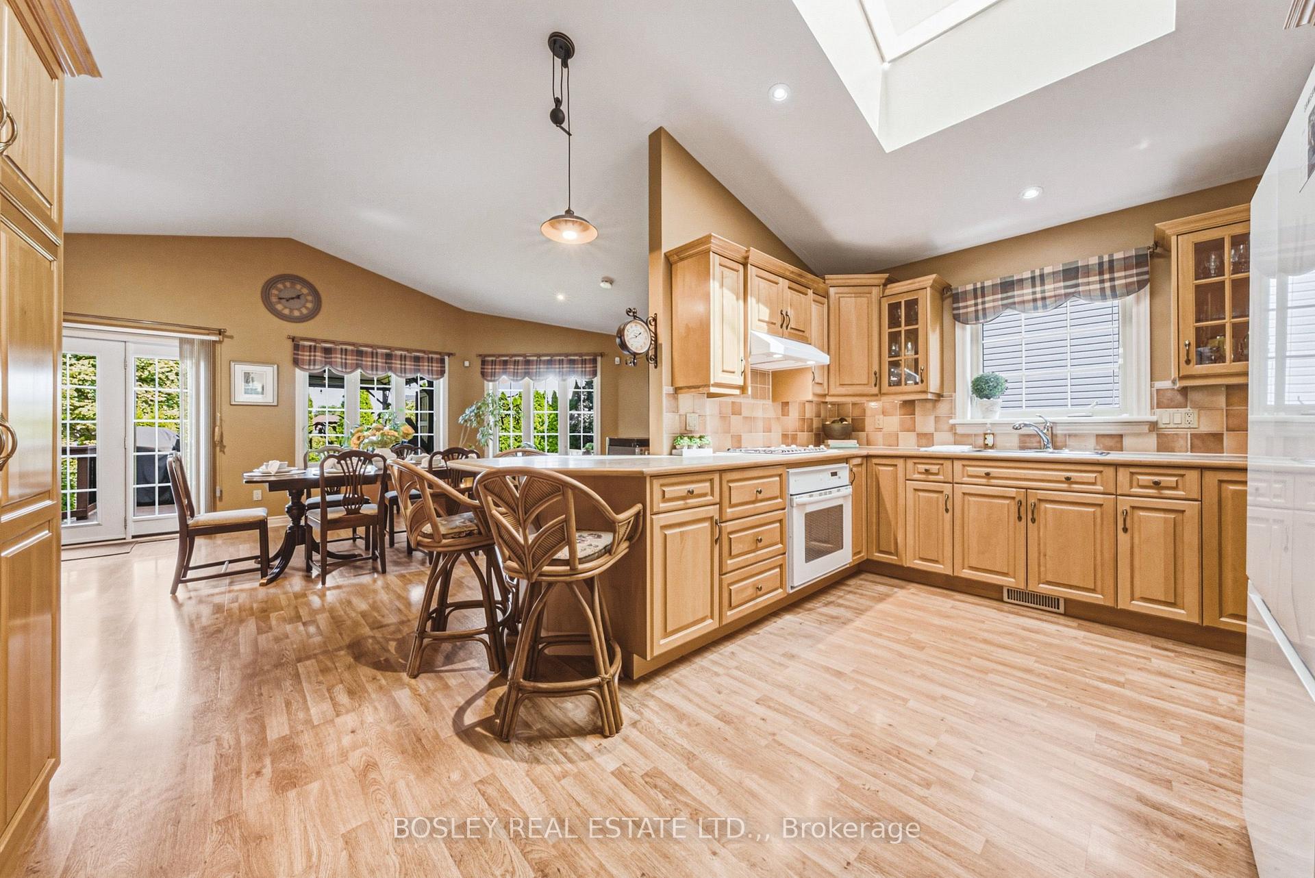 Photo 10 of 4011 Azalea Crescent, Lincoln, Lincoln-Jordan/Vineland — HOMEH