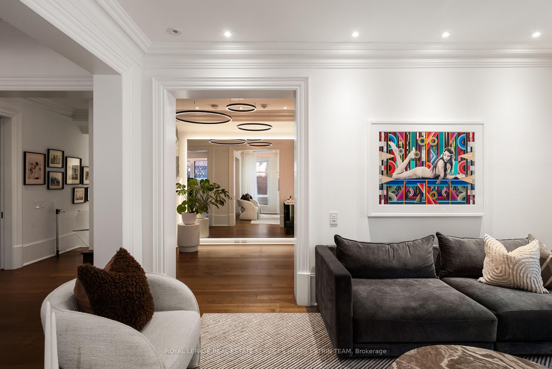 Photo 5 of 150 Douglas Drive, Toronto, Rosedale-Moore Park — HOMEH