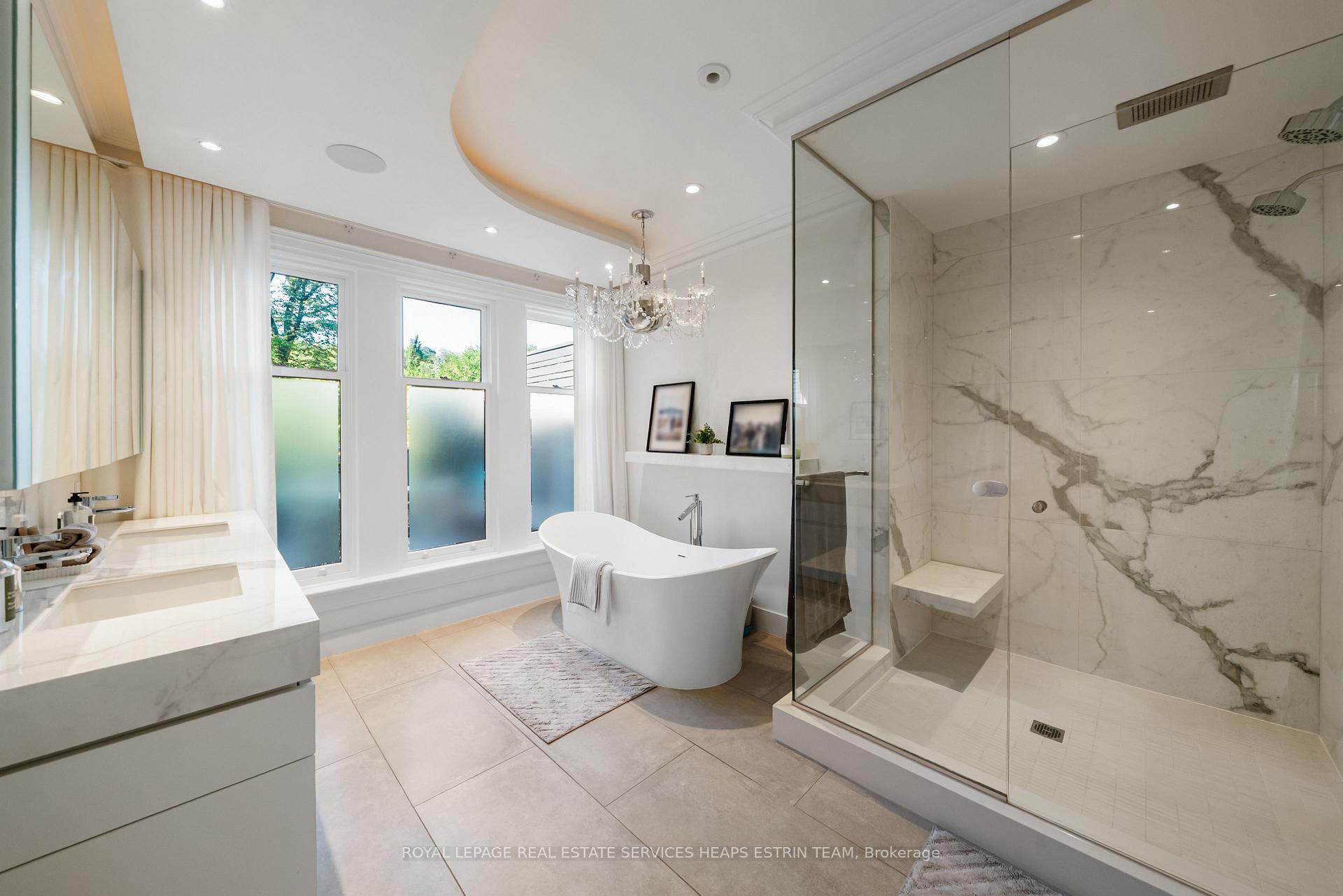 Photo 18 of 150 Douglas Drive, Toronto, Rosedale-Moore Park — HOMEH
