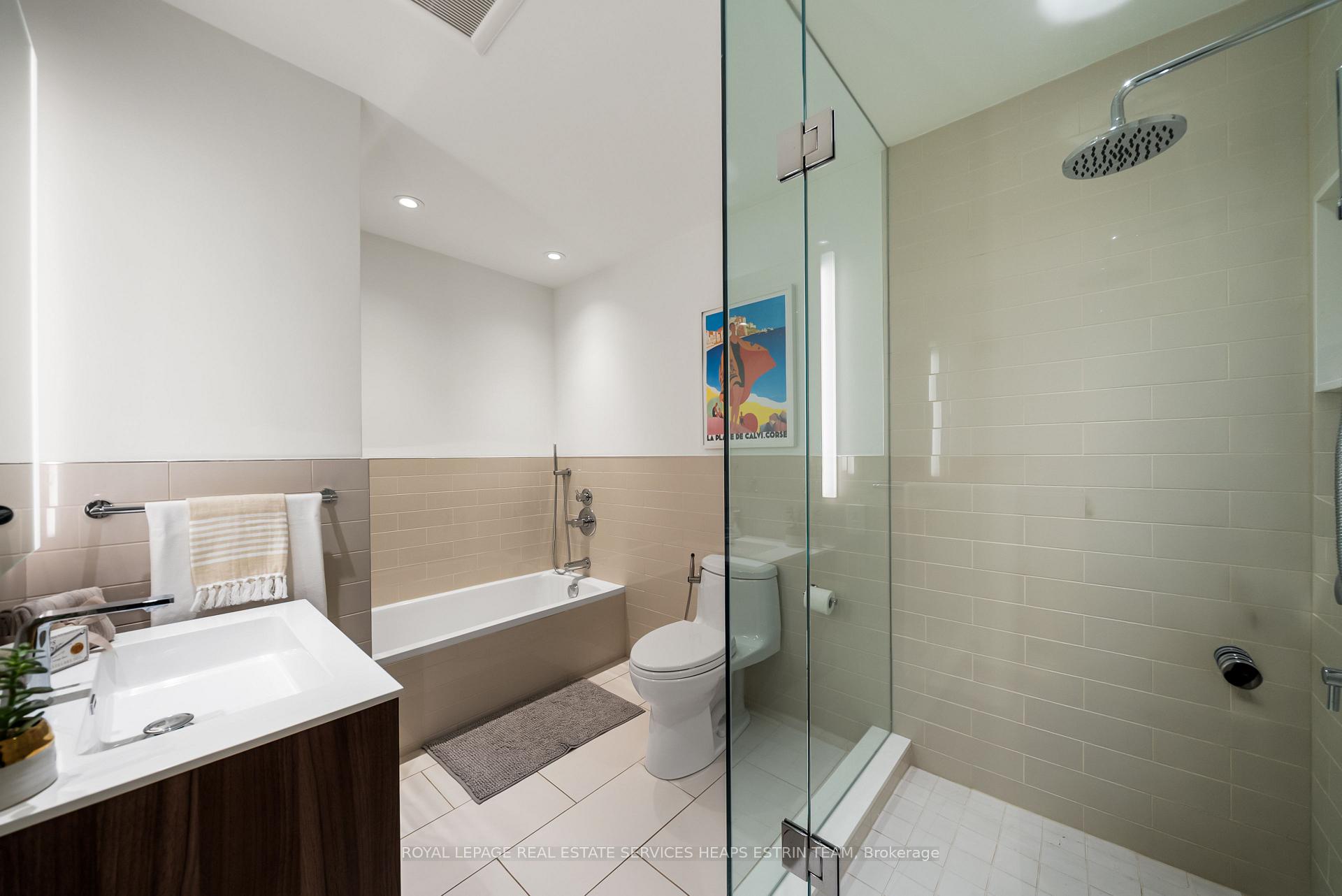Photo 31 of 150 Douglas Drive, Toronto, Rosedale-Moore Park — HOMEH