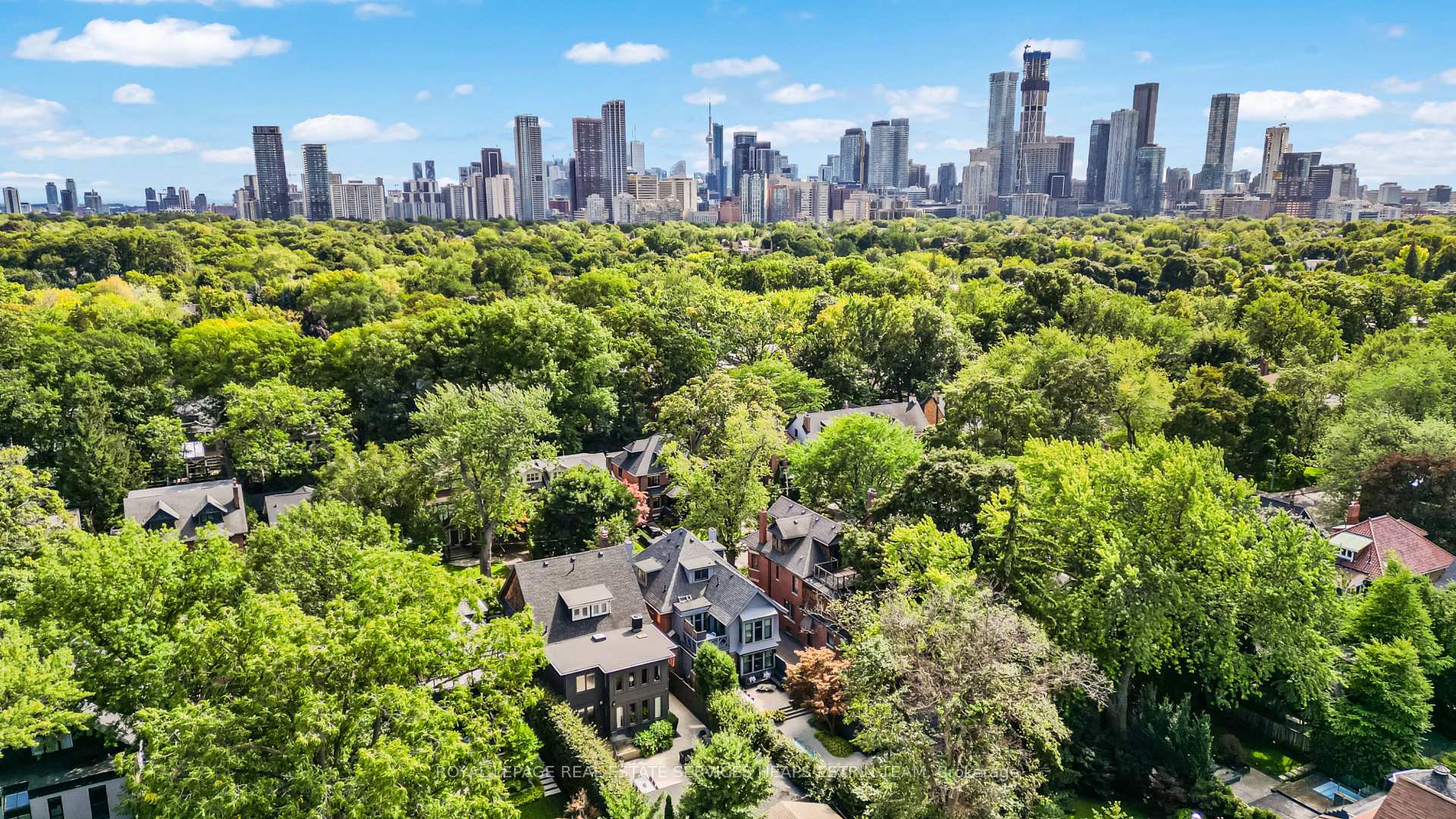 Photo 43 of 150 Douglas Drive, Toronto, Rosedale-Moore Park — HOMEH