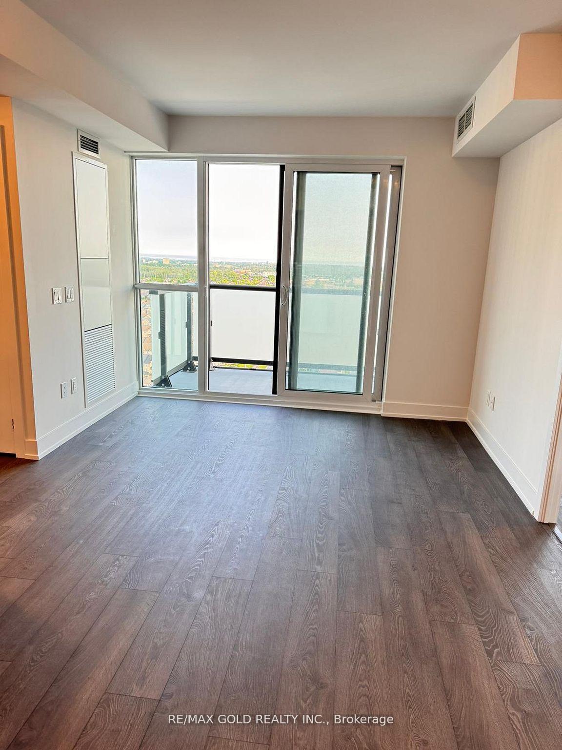 Photo 10 of Unit 2316, 2550 Simcoe Street N, Oshawa, Windfields — HOMEH