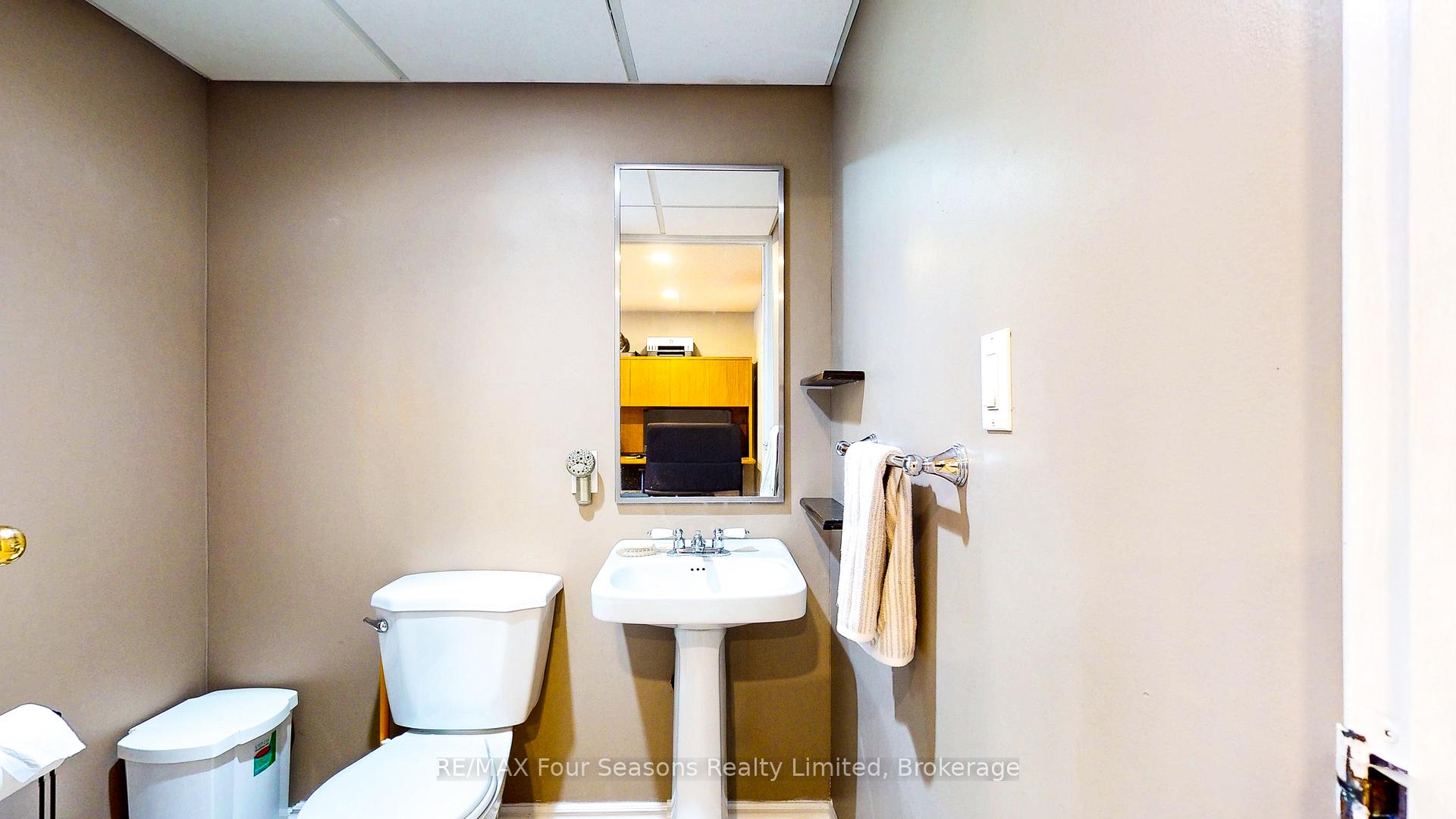 Photo 15 of 74 Telfer Road, Collingwood — HOMEH