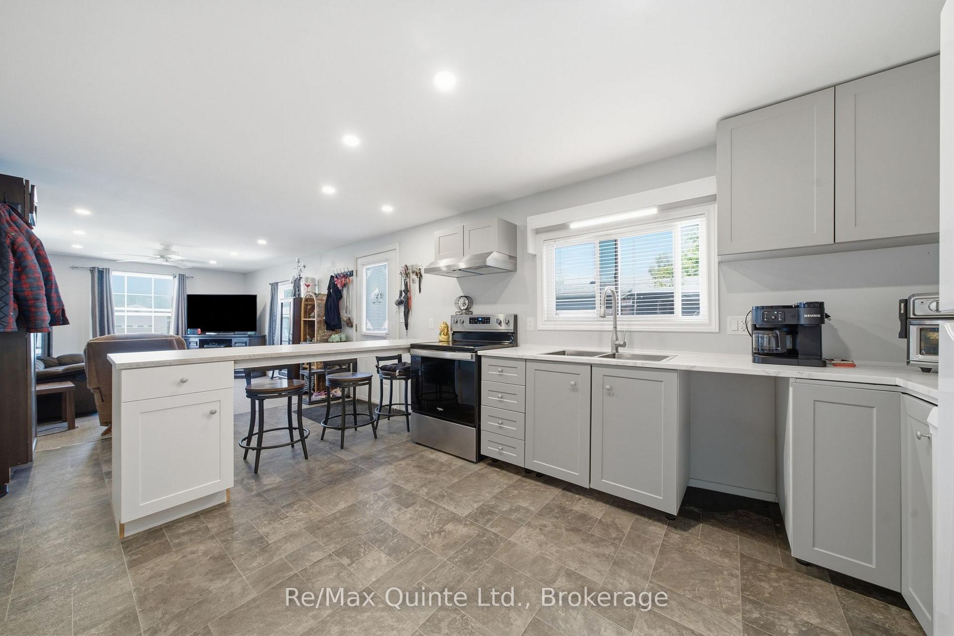 Photo 6 of 11 Grouse Lane, Quinte West, Sidney Ward — HOMEH