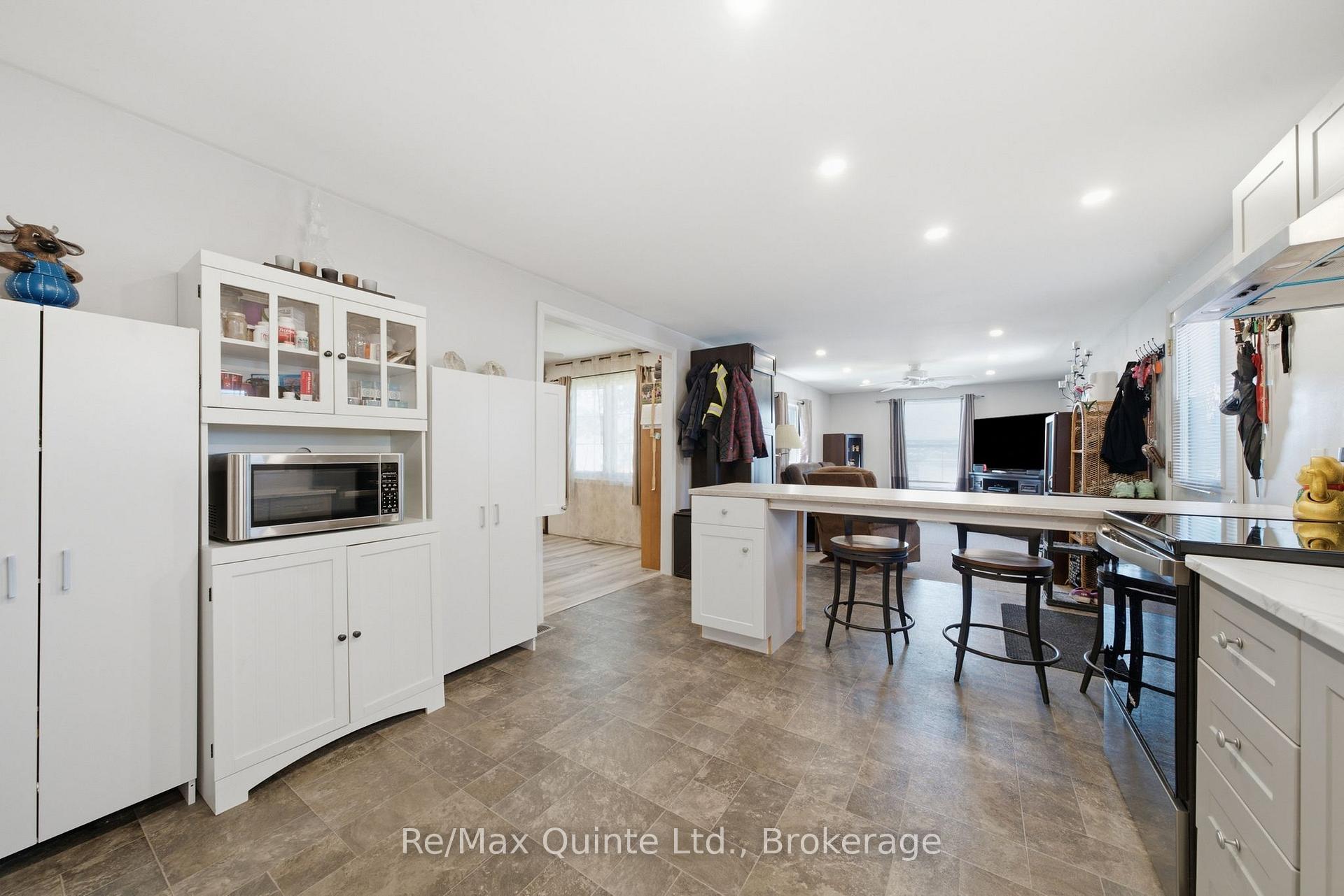 Photo 7 of 11 Grouse Lane, Quinte West, Sidney Ward — HOMEH