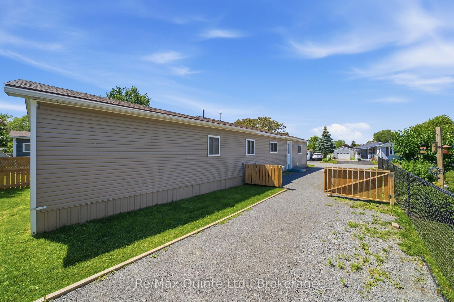 Photo 23 of 11 Grouse Lane, Quinte West, Sidney Ward — HOMEH