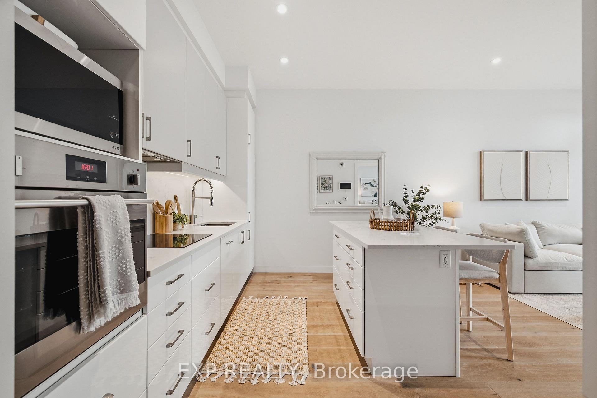Photo 3 of Unit 608, 181 King Street S, Kitchener, City Commercial Core — HOMEH