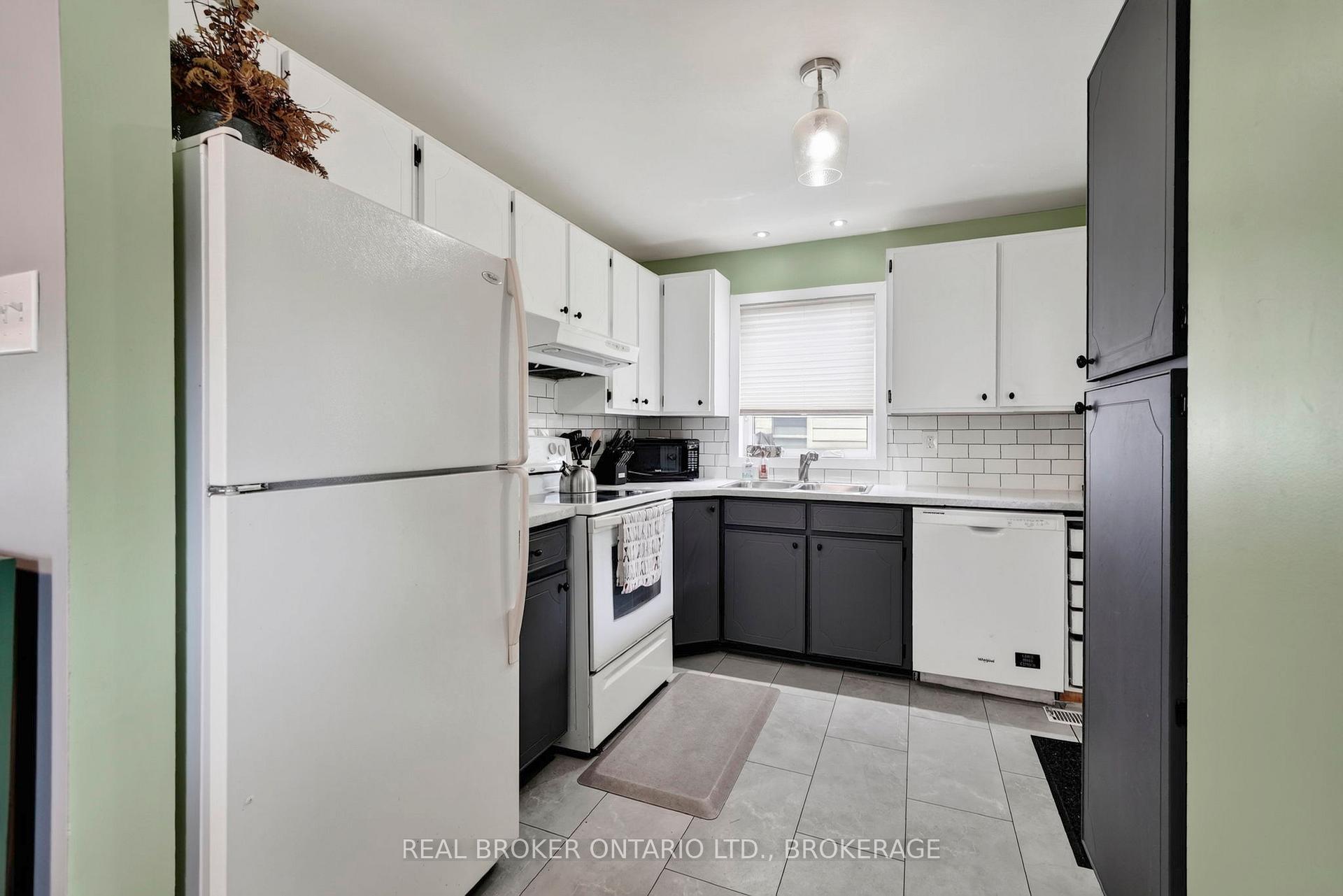 Photo 10 of 316 Fourth Street W, Cornwall, Cornwall — HOMEH