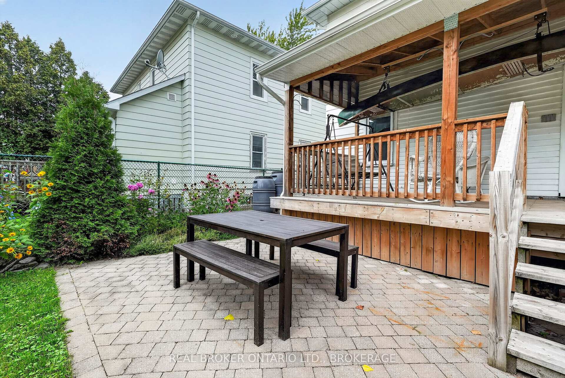 Photo 21 of 316 Fourth Street W, Cornwall, Cornwall — HOMEH