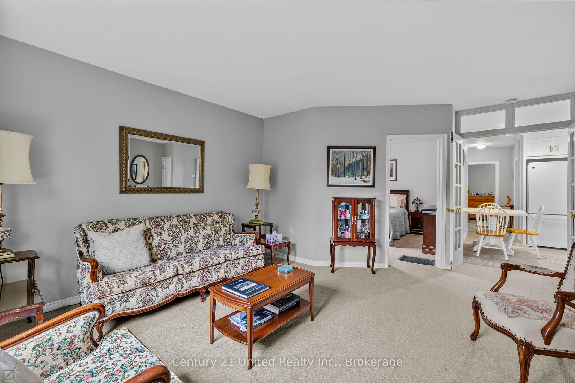 Photo 12 of 577 Homewood Avenue, Peterborough, Town Ward 3 — HOMEH