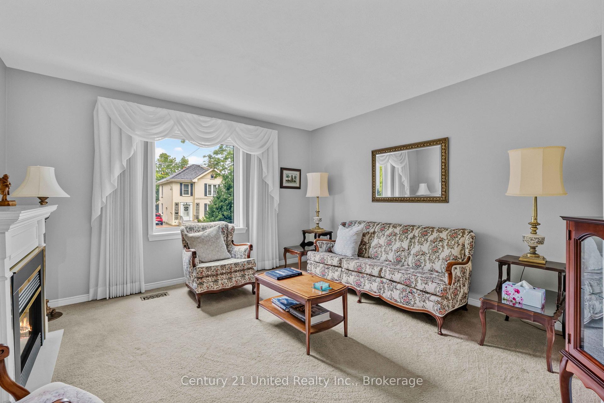 Photo 13 of 577 Homewood Avenue, Peterborough, Town Ward 3 — HOMEH