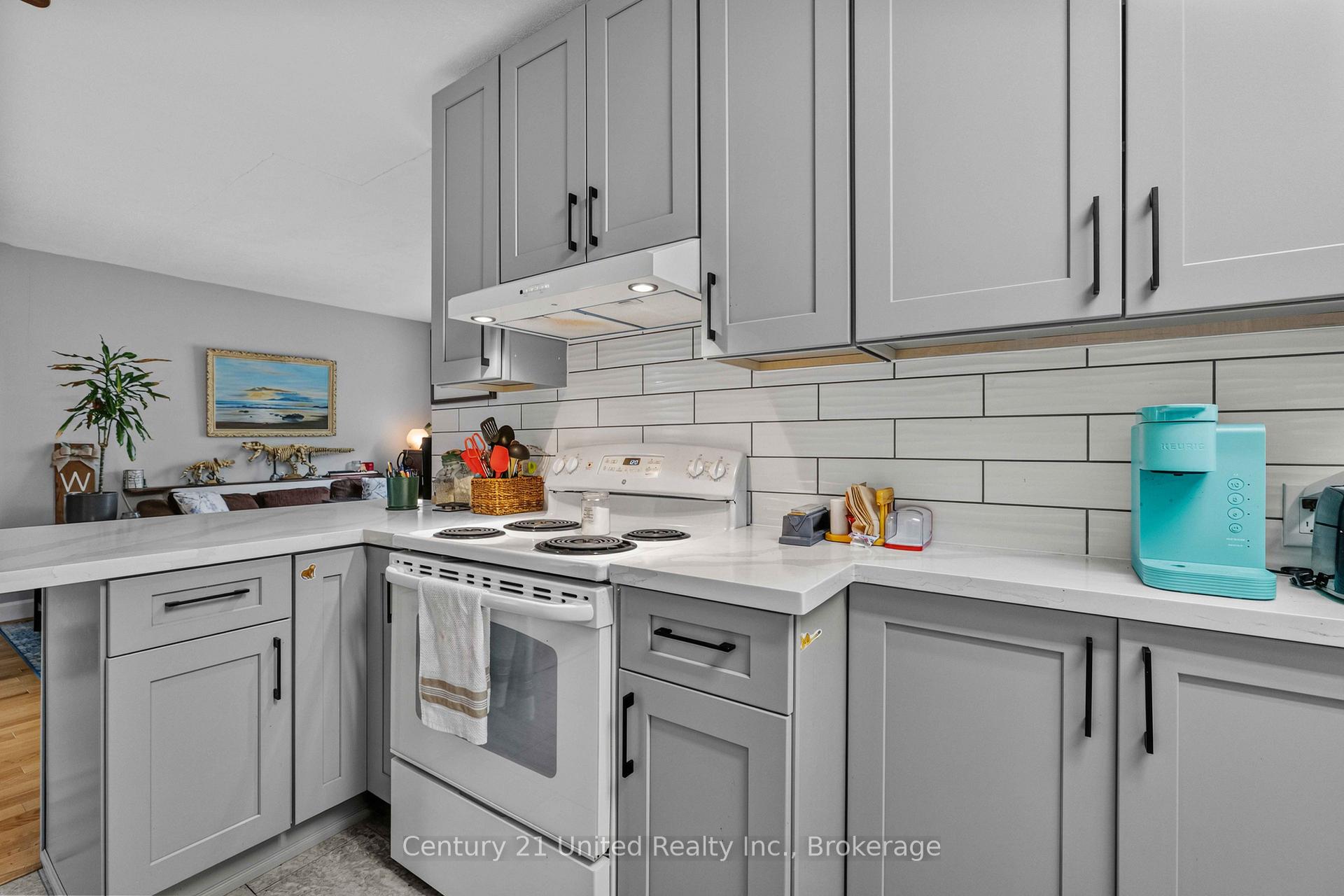Photo 30 of 577 Homewood Avenue, Peterborough, Town Ward 3 — HOMEH