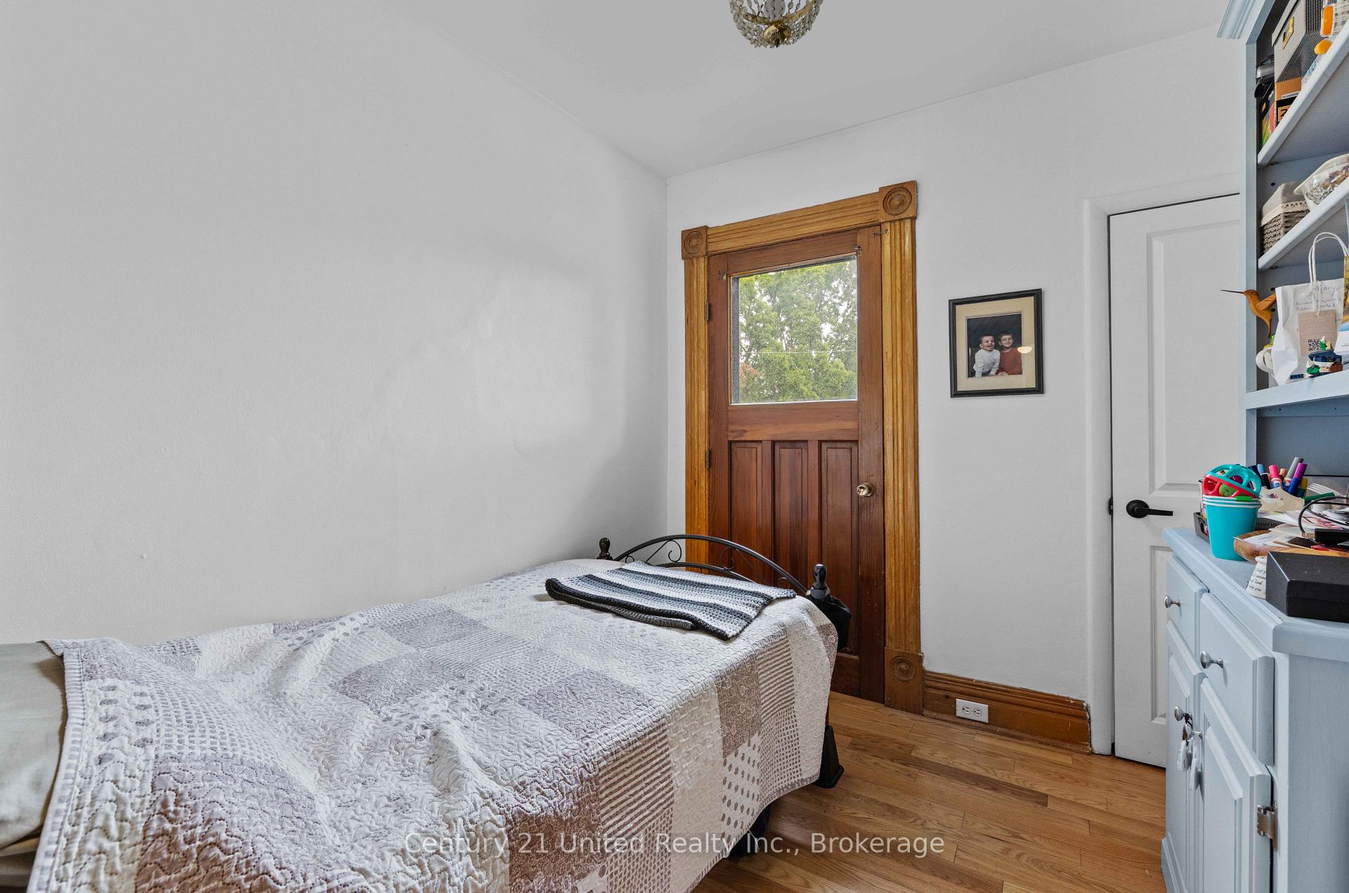 Photo 35 of 577 Homewood Avenue, Peterborough, Town Ward 3 — HOMEH