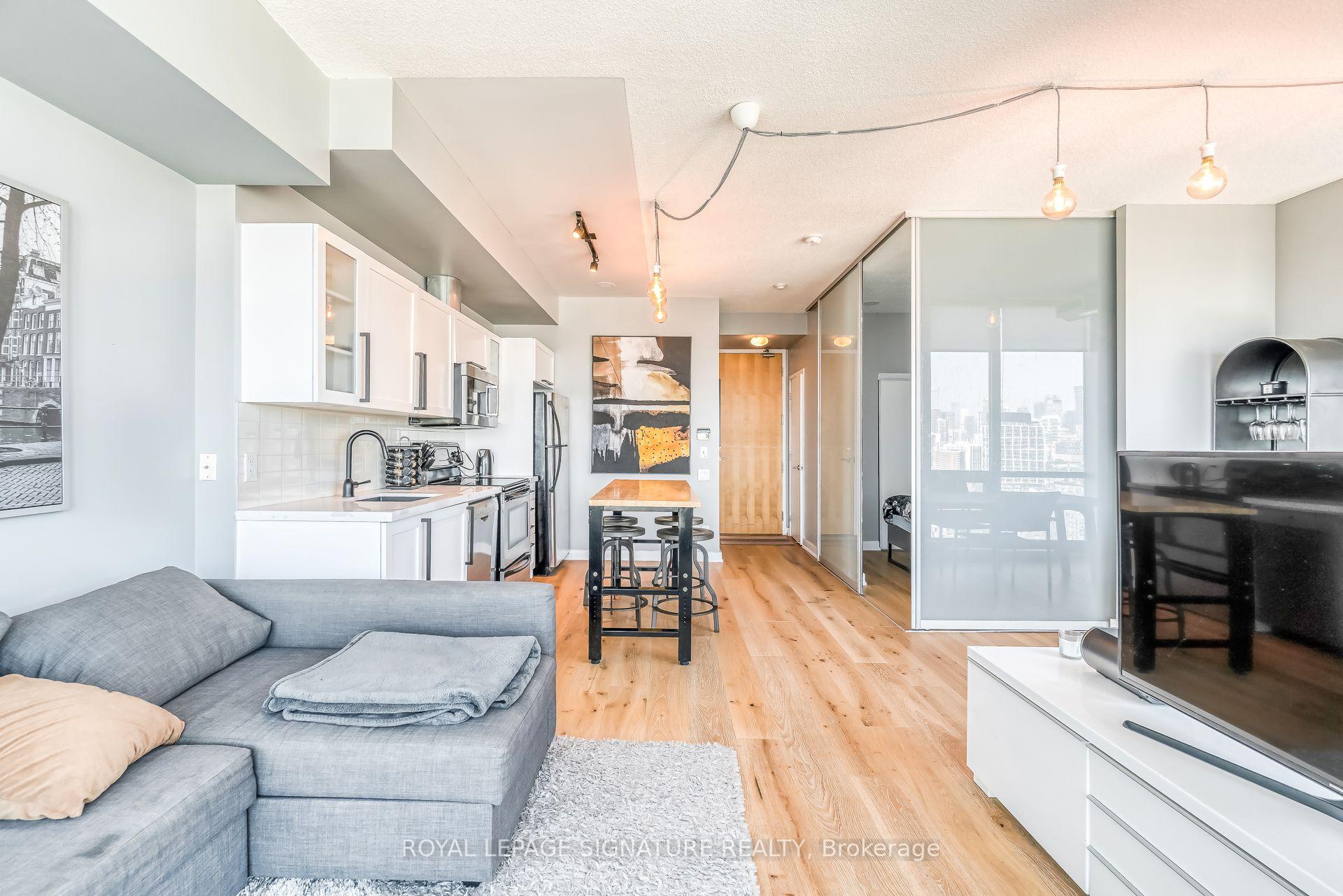 Photo 13 of Unit 2308, 33 Mill Street, Toronto, Waterfront Communities — HOMEH