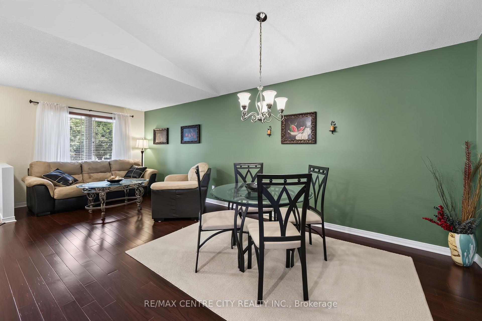 Photo 15 of 128 Crimson Crescent, London, East P — HOMEH