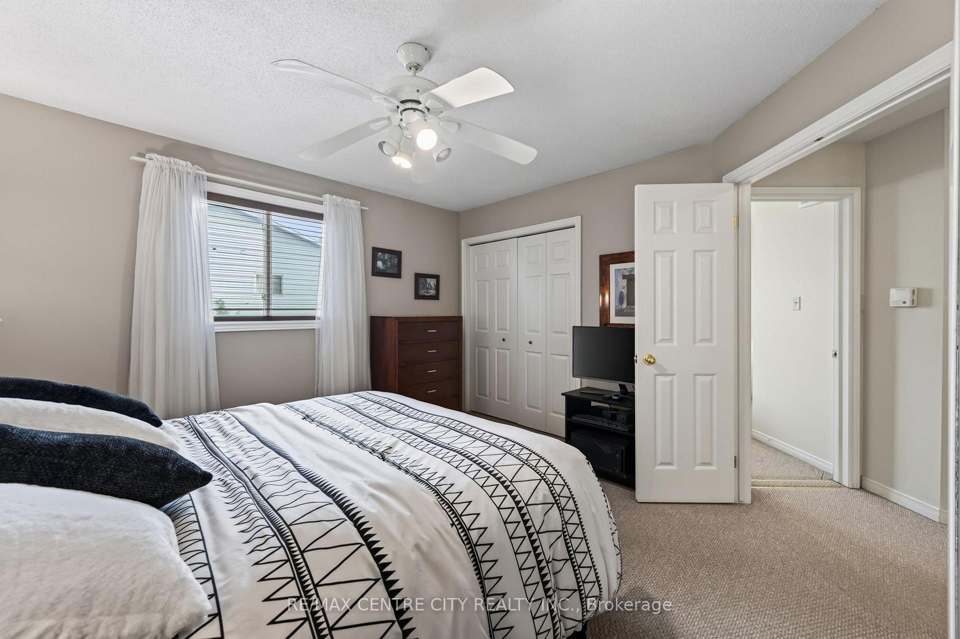 Photo 24 of 128 Crimson Crescent, London, East P — HOMEH