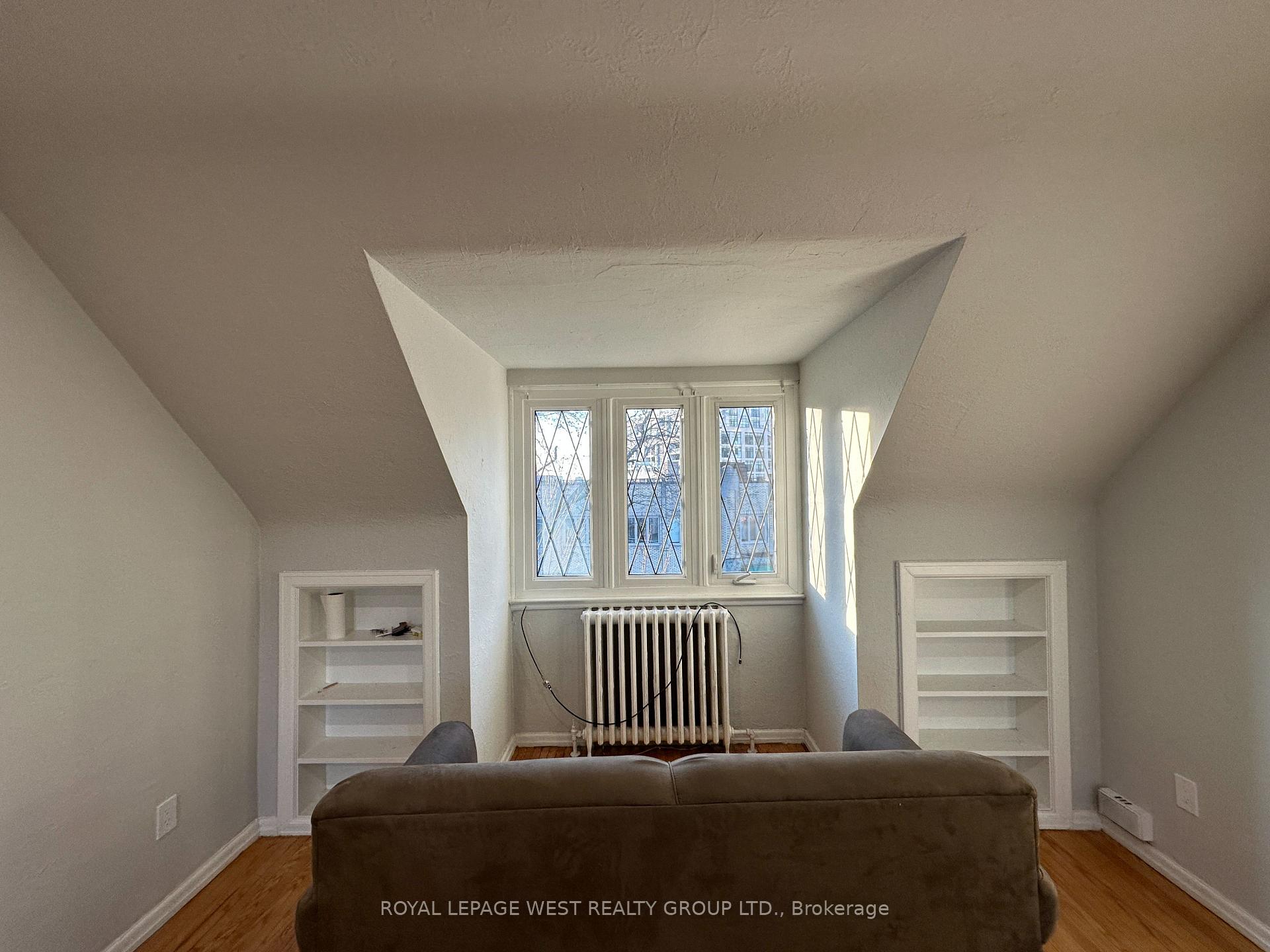 Photo 3 of Unit 6, 27 Mossom Road, Toronto, High Park-Swansea — HOMEH
