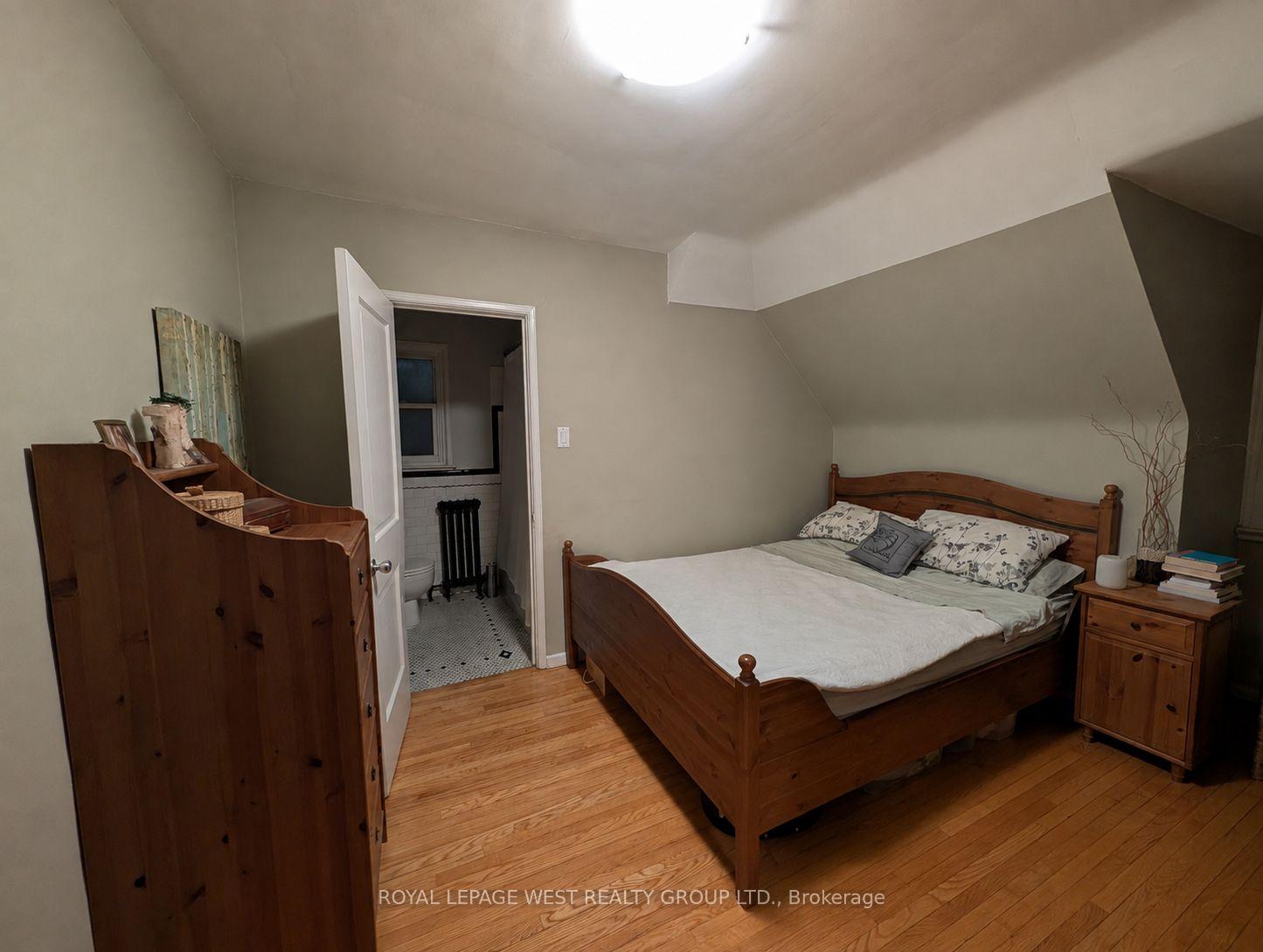 Photo 13 of Unit 6, 27 Mossom Road, Toronto, High Park-Swansea — HOMEH