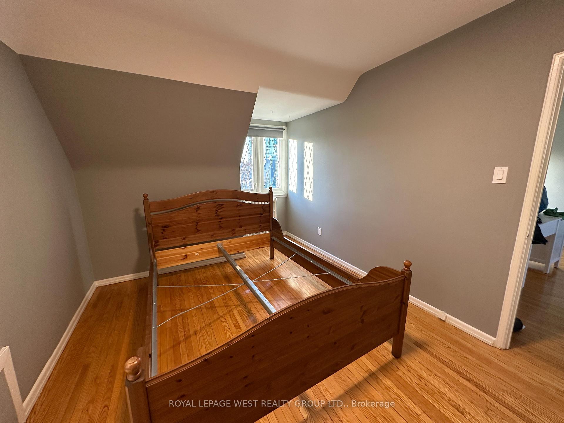 Photo 14 of Unit 6, 27 Mossom Road, Toronto, High Park-Swansea — HOMEH