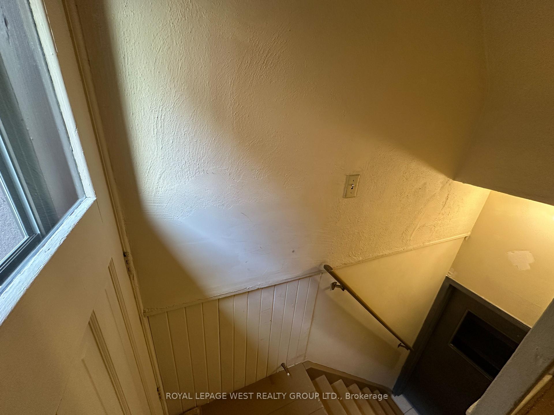 Photo 19 of Unit 6, 27 Mossom Road, Toronto, High Park-Swansea — HOMEH