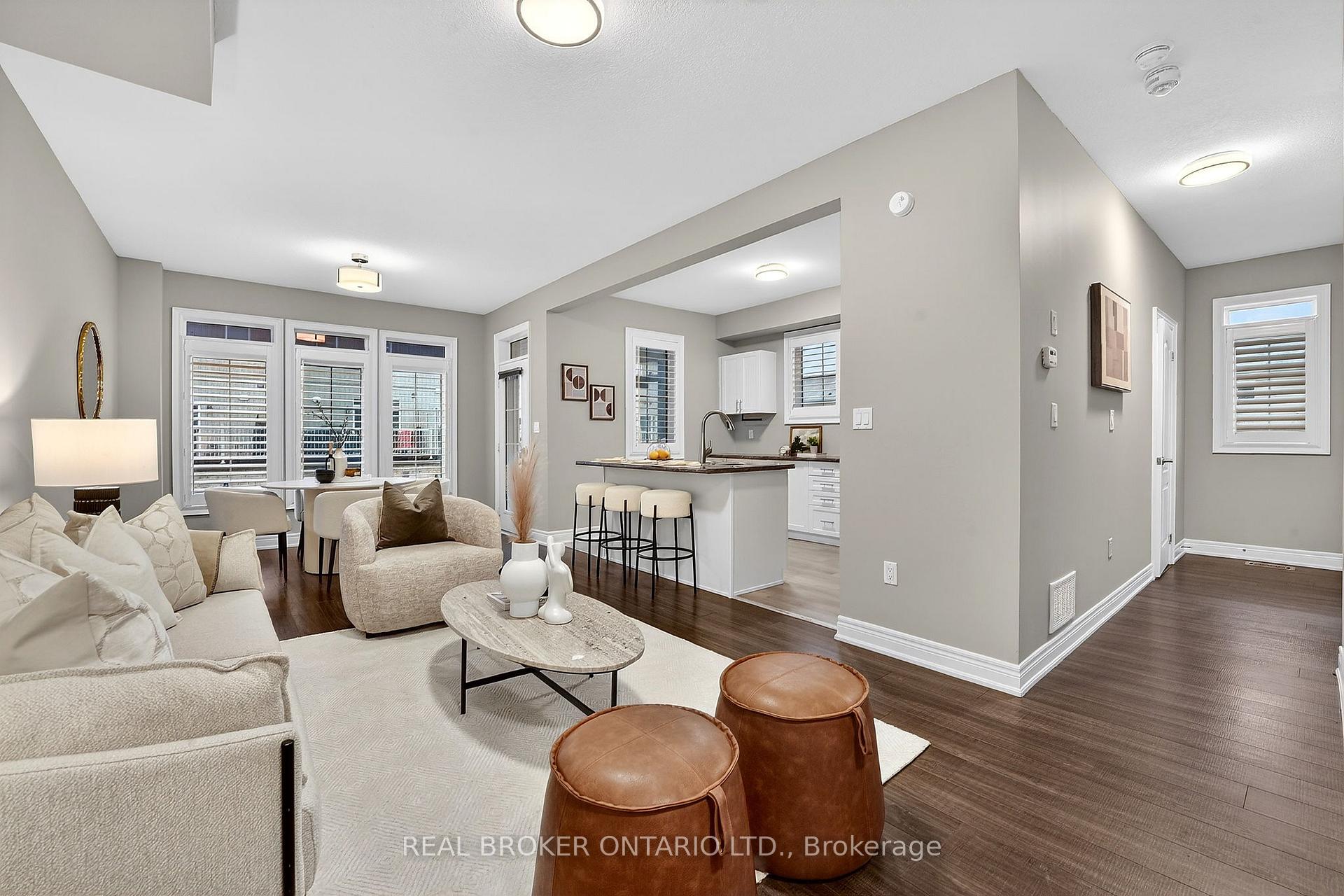Photo 10 of 5000 Desantis Drive, Lincoln, Beamsville — HOMEH