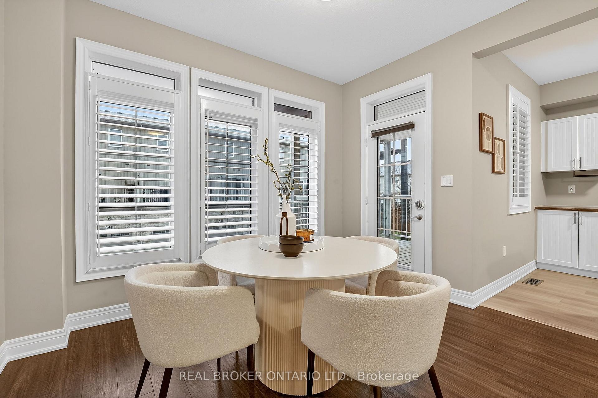 Photo 17 of 5000 Desantis Drive, Lincoln, Beamsville — HOMEH