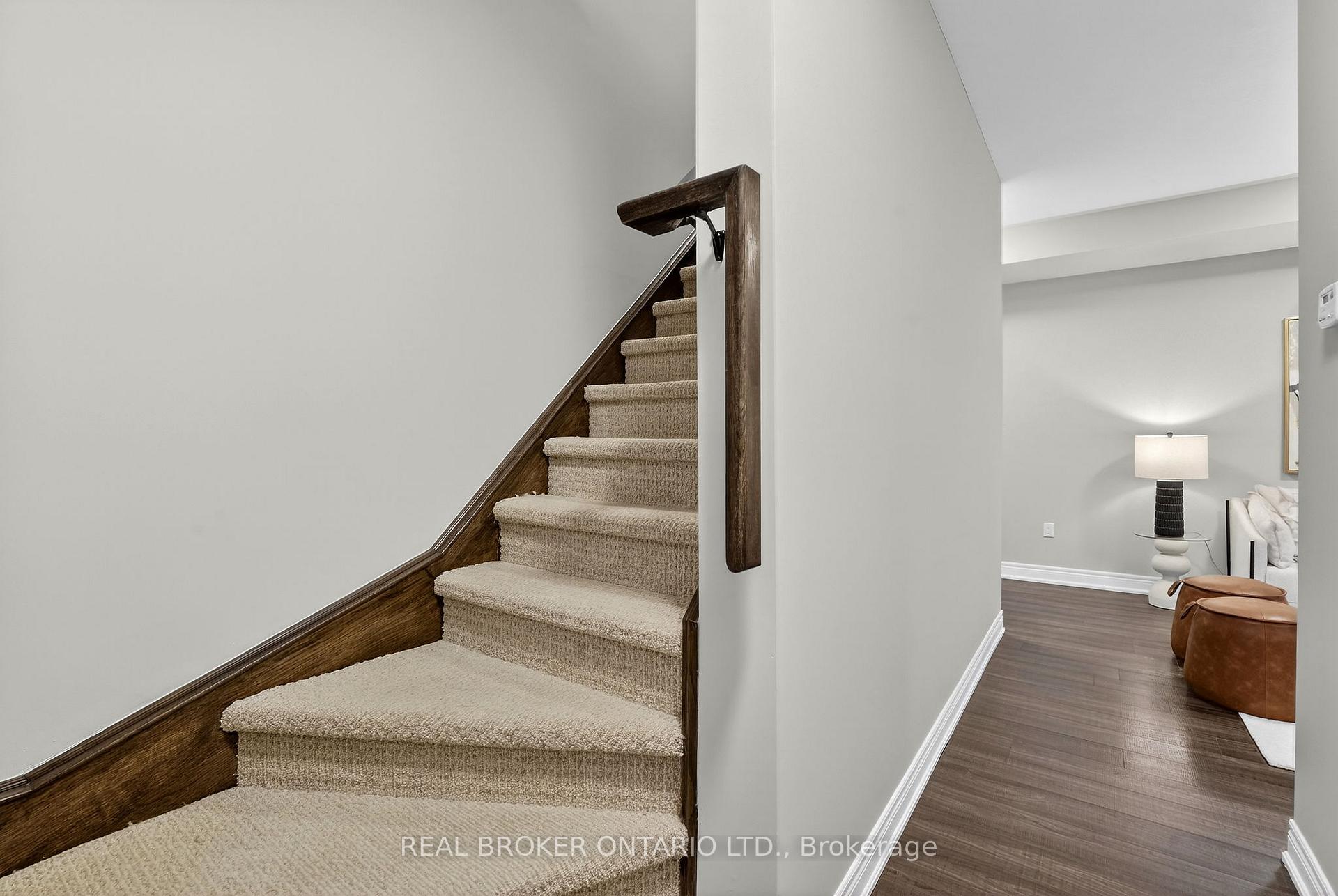 Photo 21 of 5000 Desantis Drive, Lincoln, Beamsville — HOMEH