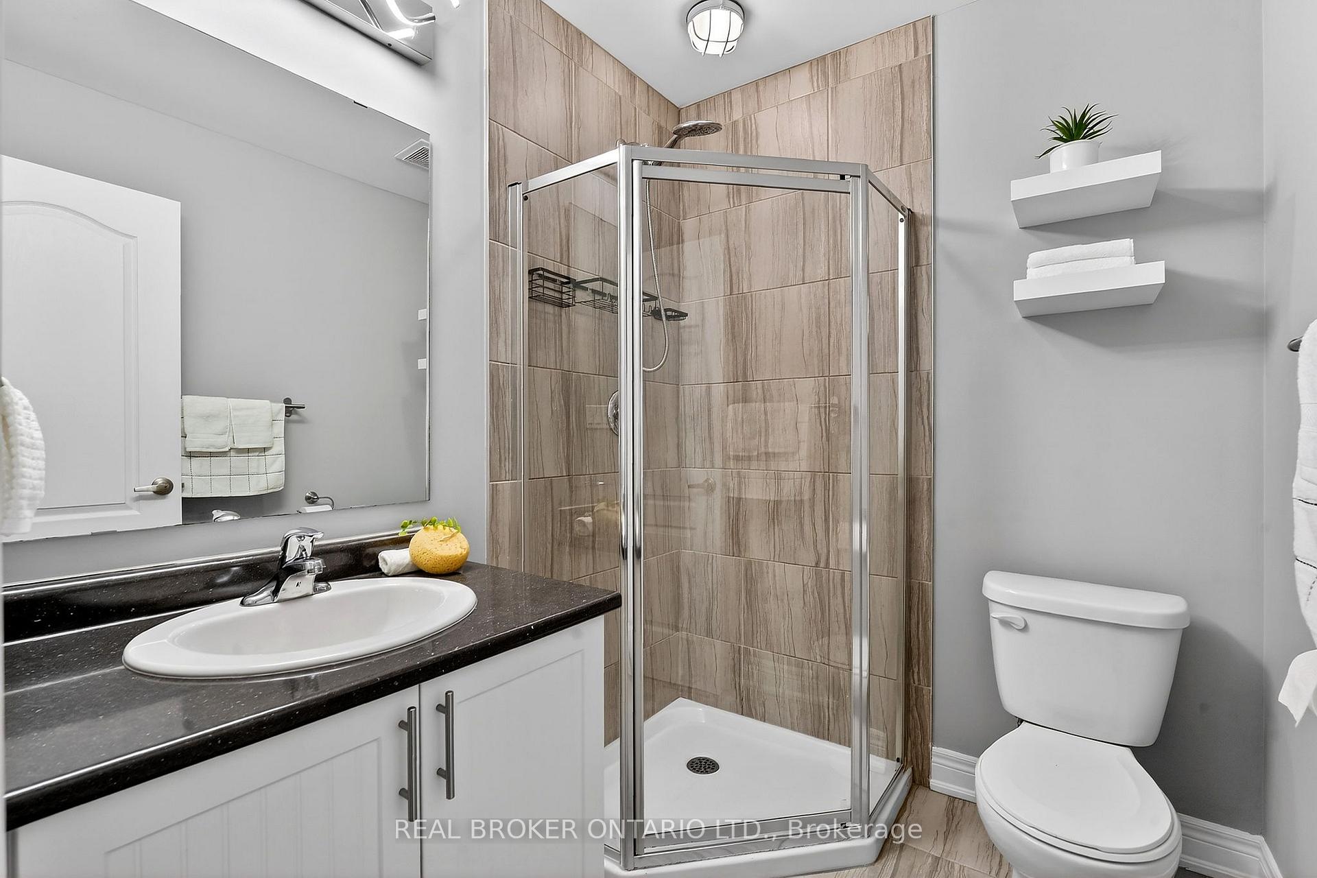 Photo 26 of 5000 Desantis Drive, Lincoln, Beamsville — HOMEH