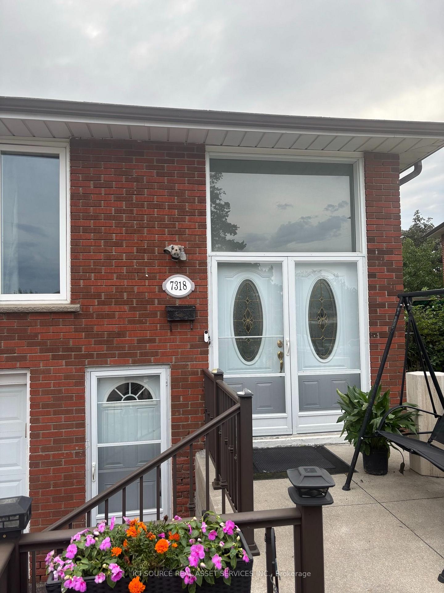 Front of Unit Main floor, 7318 Shallford Road
