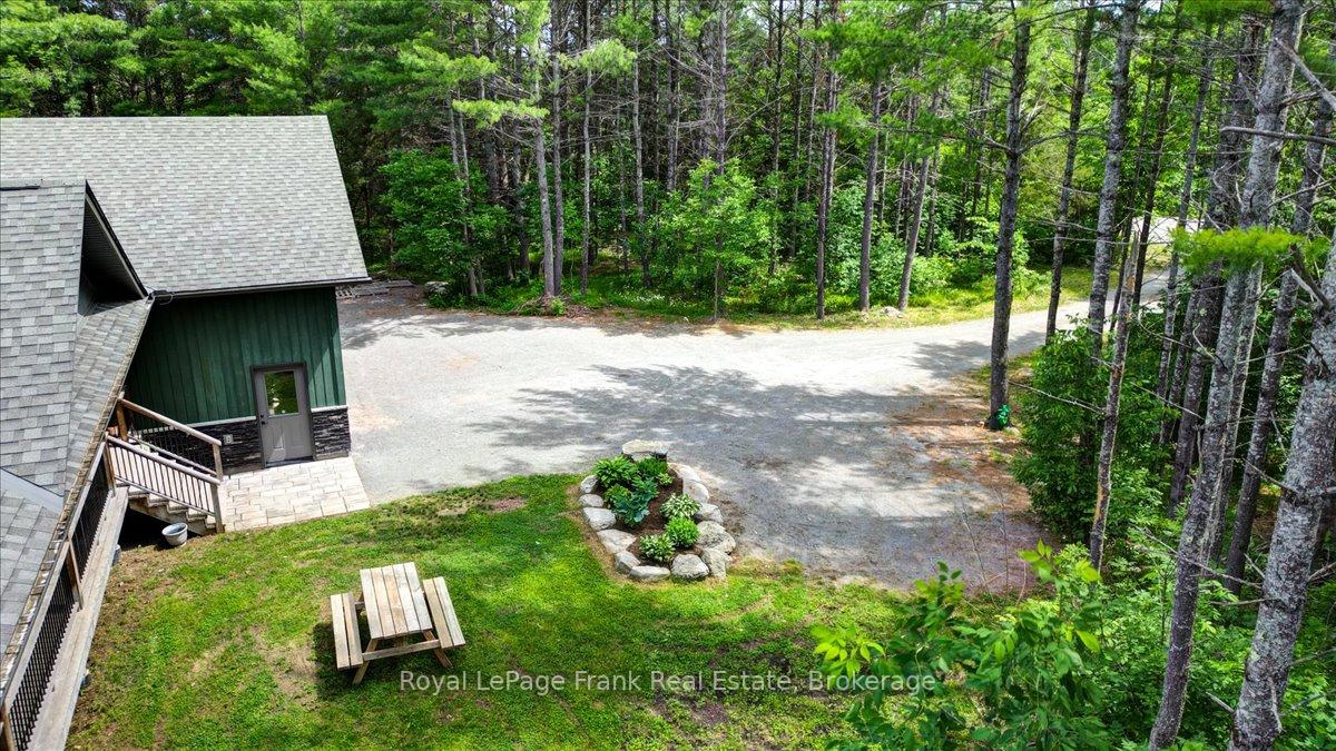 Photo 5 of 2166 6th Line Dummer Road N, Douro-Dummer — HOMEH