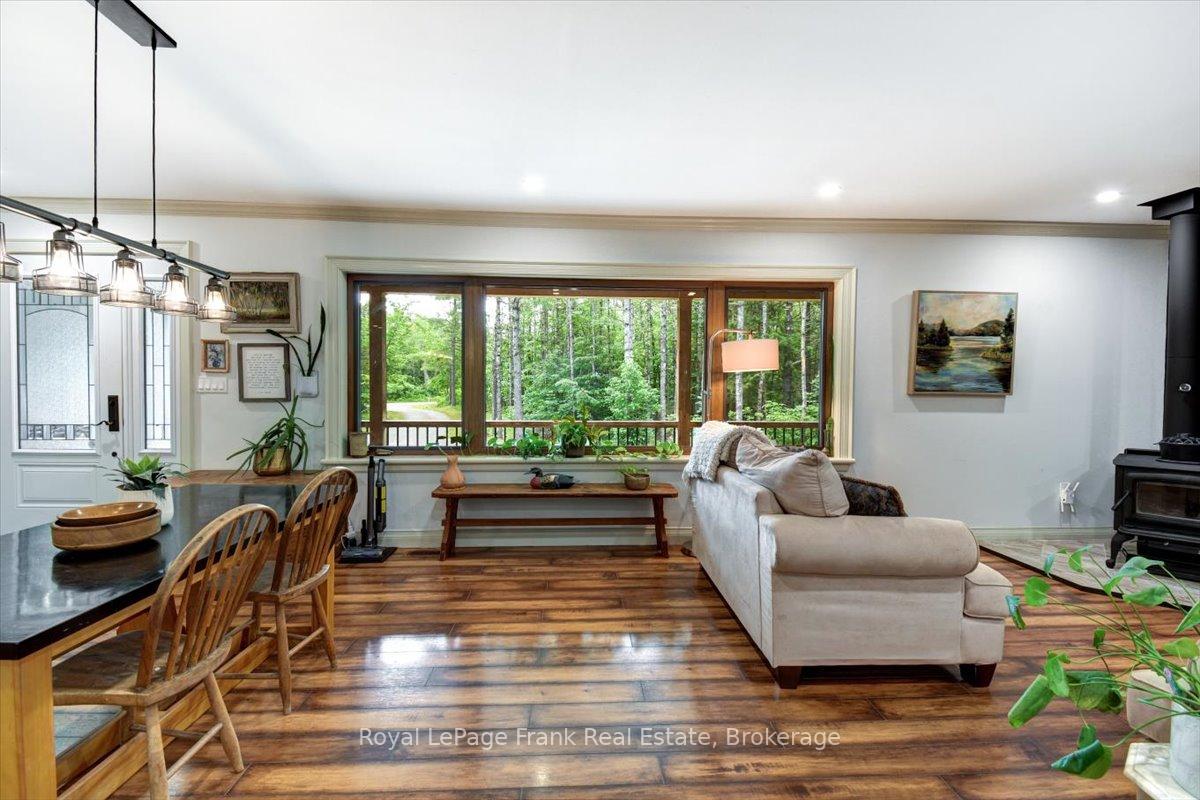 Photo 9 of 2166 6th Line Dummer Road N, Douro-Dummer — HOMEH