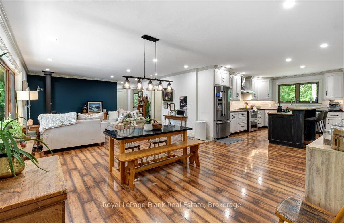 Photo 10 of 2166 6th Line Dummer Road N, Douro-Dummer — HOMEH