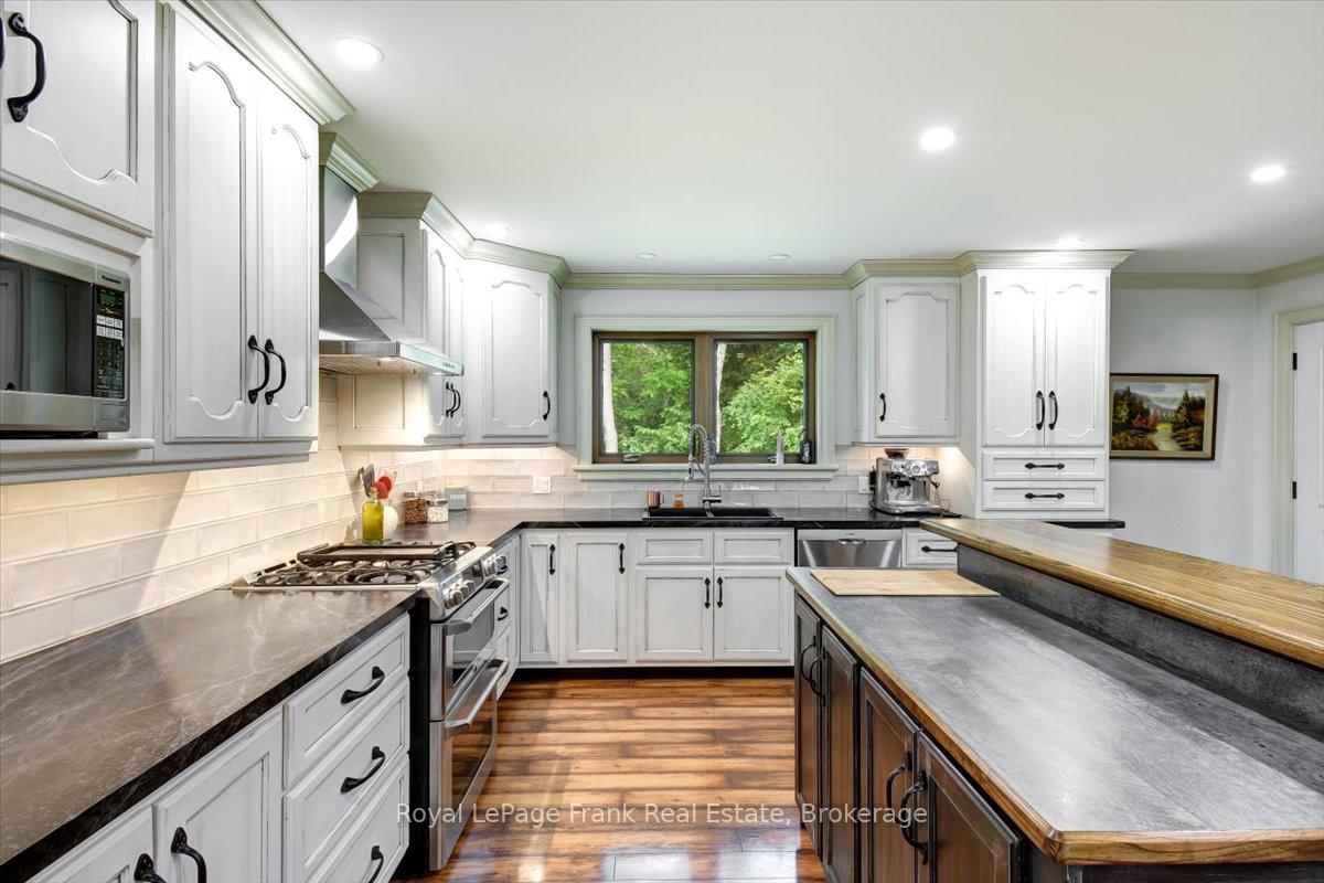 Photo 15 of 2166 6th Line Dummer Road N, Douro-Dummer — HOMEH