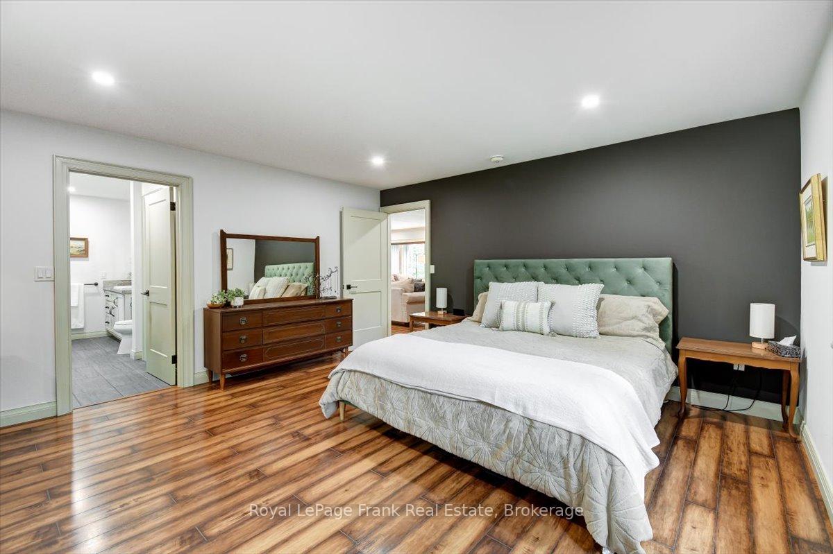 Photo 20 of 2166 6th Line Dummer Road N, Douro-Dummer — HOMEH