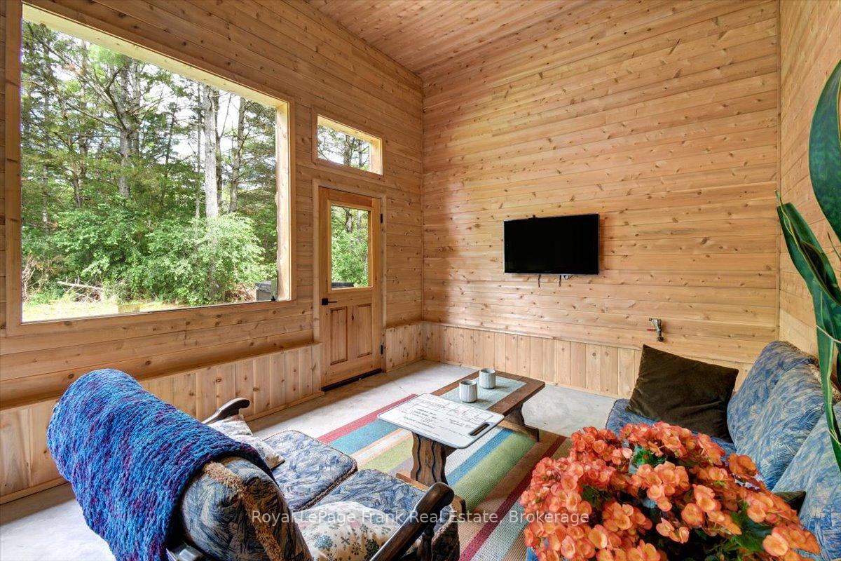 Photo 31 of 2166 6th Line Dummer Road N, Douro-Dummer — HOMEH