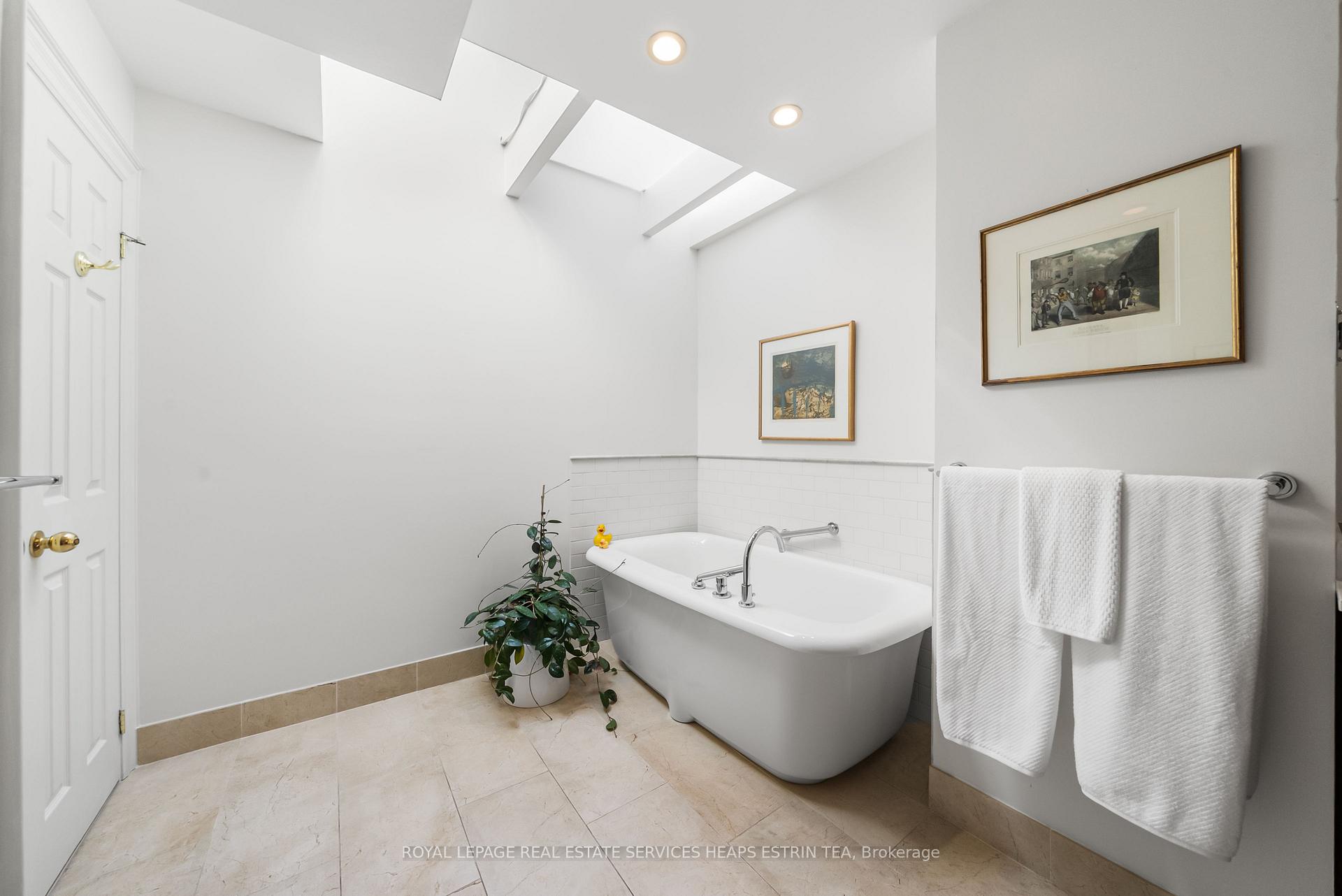 Photo 27 of 81A Lowther Avenue, Toronto, The Annex — HOMEH
