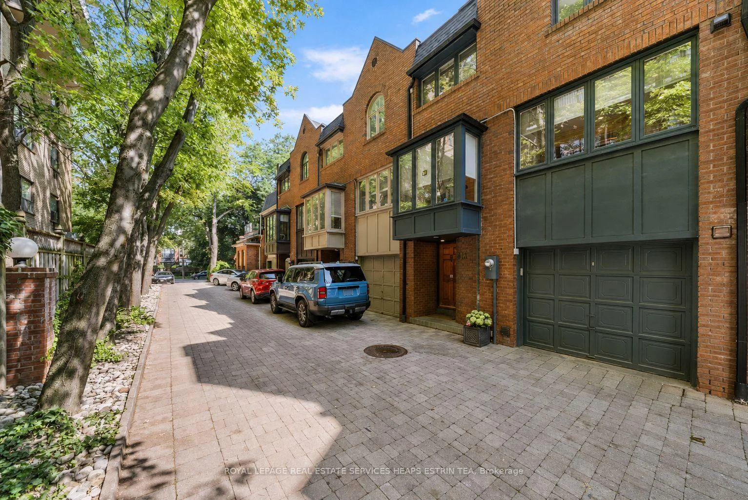 Photo 3 of 81A Lowther Avenue, Toronto, The Annex — HOMEH