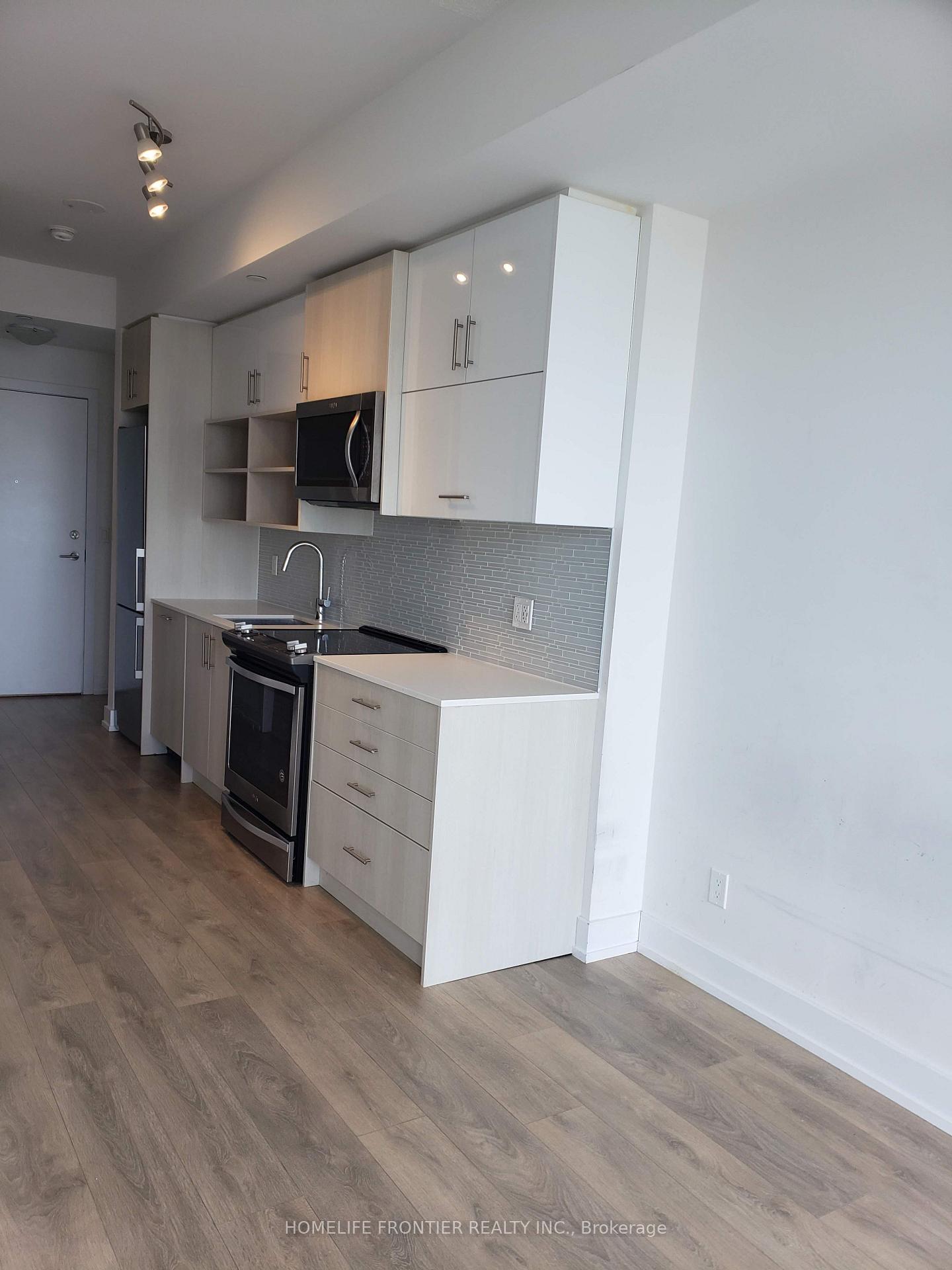 Photo 5 of Unit 1610, 150 Fairview Mall Drive, North York, Don Valley Village — HOMEH