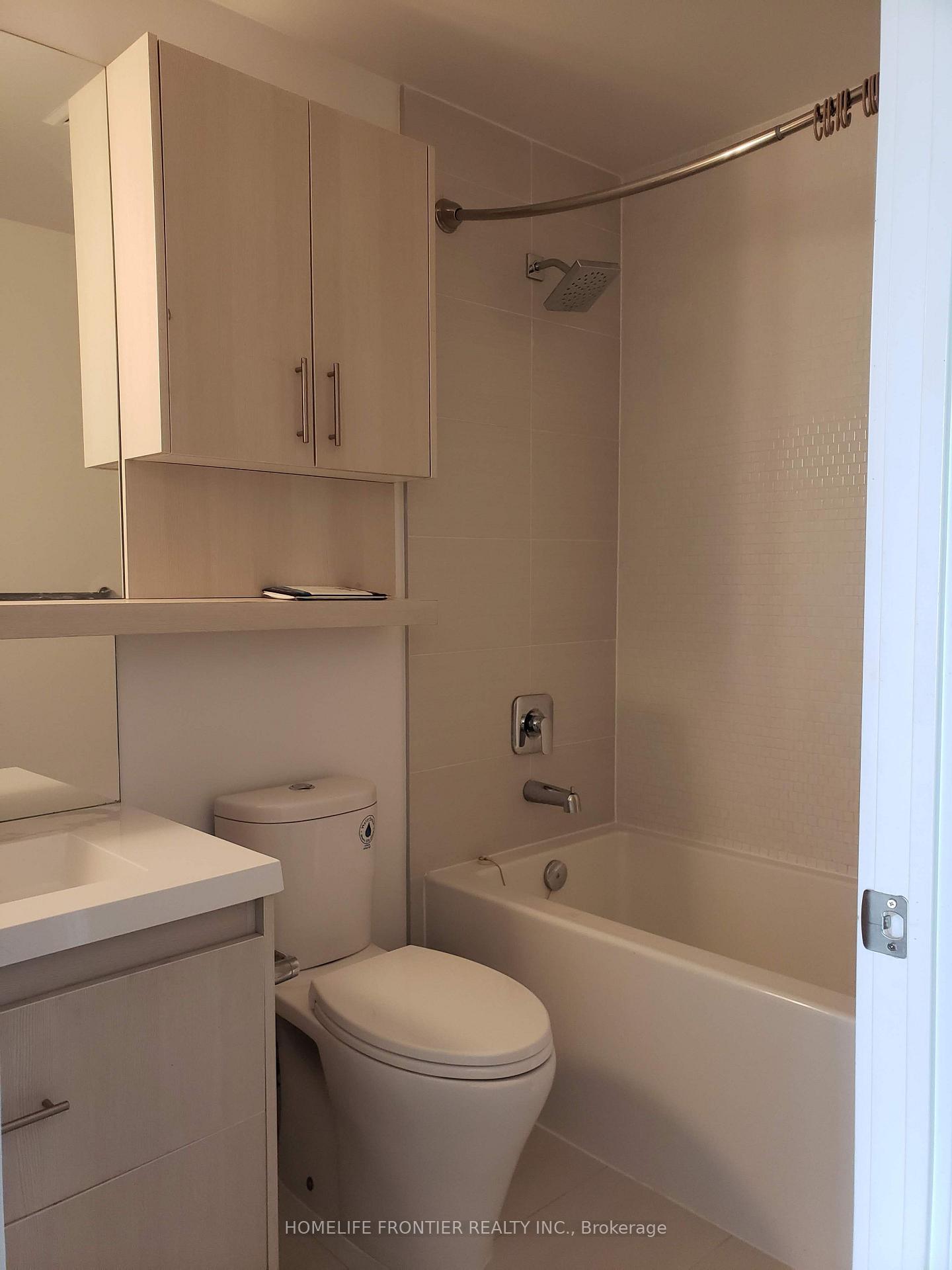 Photo 8 of Unit 1610, 150 Fairview Mall Drive, North York, Don Valley Village — HOMEH