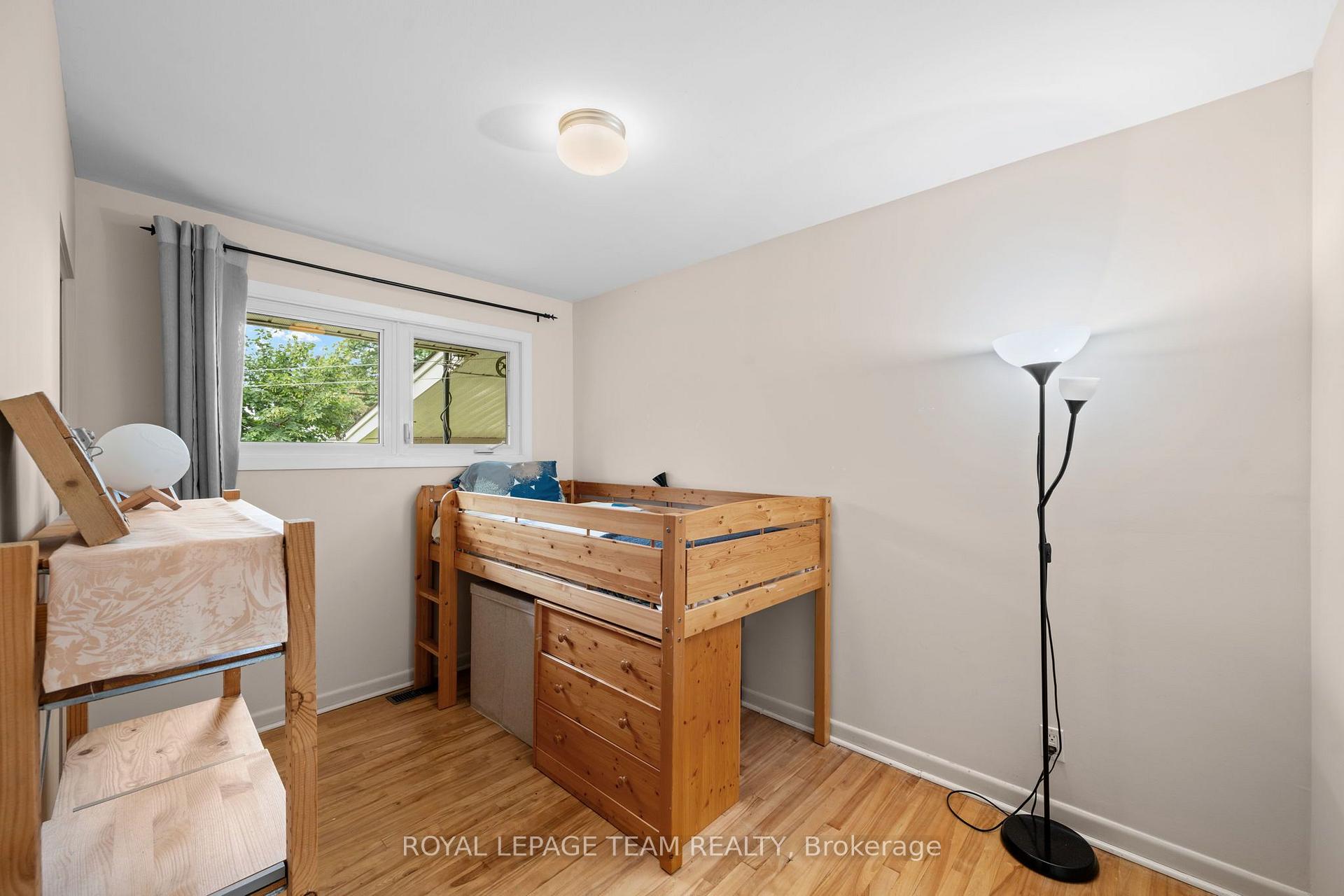 Photo 18 of 1130 Parkway Drive, Ottawa, Parkway Park — HOMEH