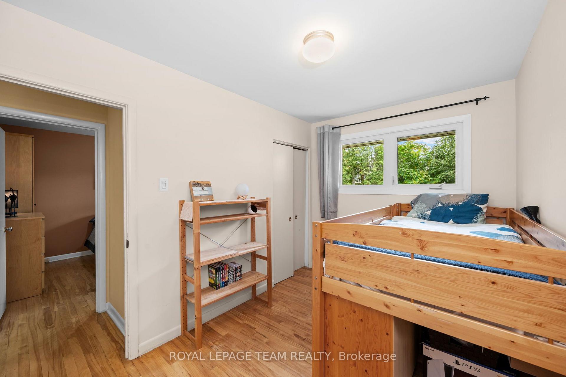 Photo 19 of 1130 Parkway Drive, Ottawa, Parkway Park — HOMEH