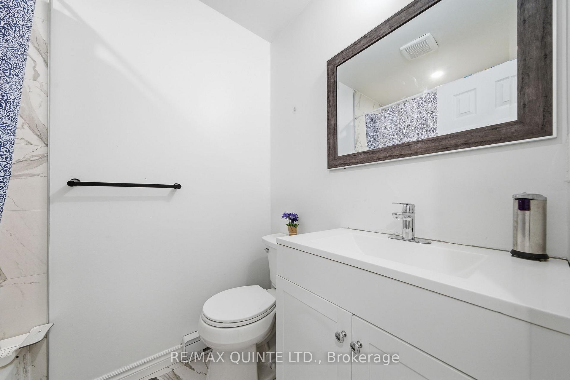 Photo 16 of Unit 2, 99 Dunnett Boulevard, Belleville, Belleville Ward — HOMEH