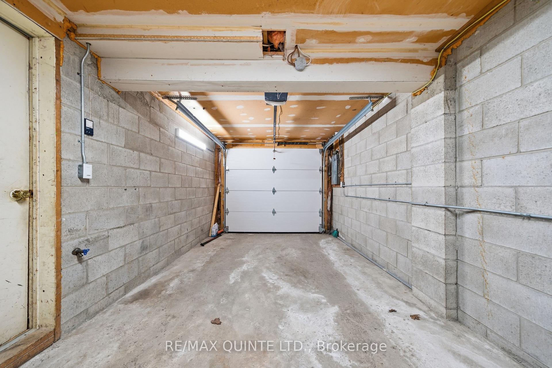 Photo 19 of Unit 2, 99 Dunnett Boulevard, Belleville, Belleville Ward — HOMEH