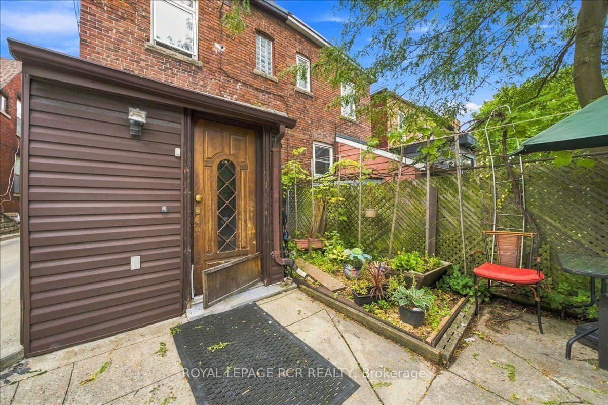 Photo 18 of 966 Shaw Street, Toronto, Dovercourt-Wallace Emerson-Junction — HOMEH